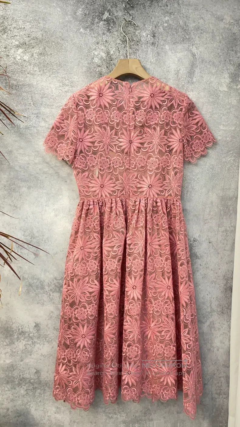 Valentino Valentino Pink embroidered cut-out dress Size M / US 6-8 / IT 42-44 - 2 Thumbnail