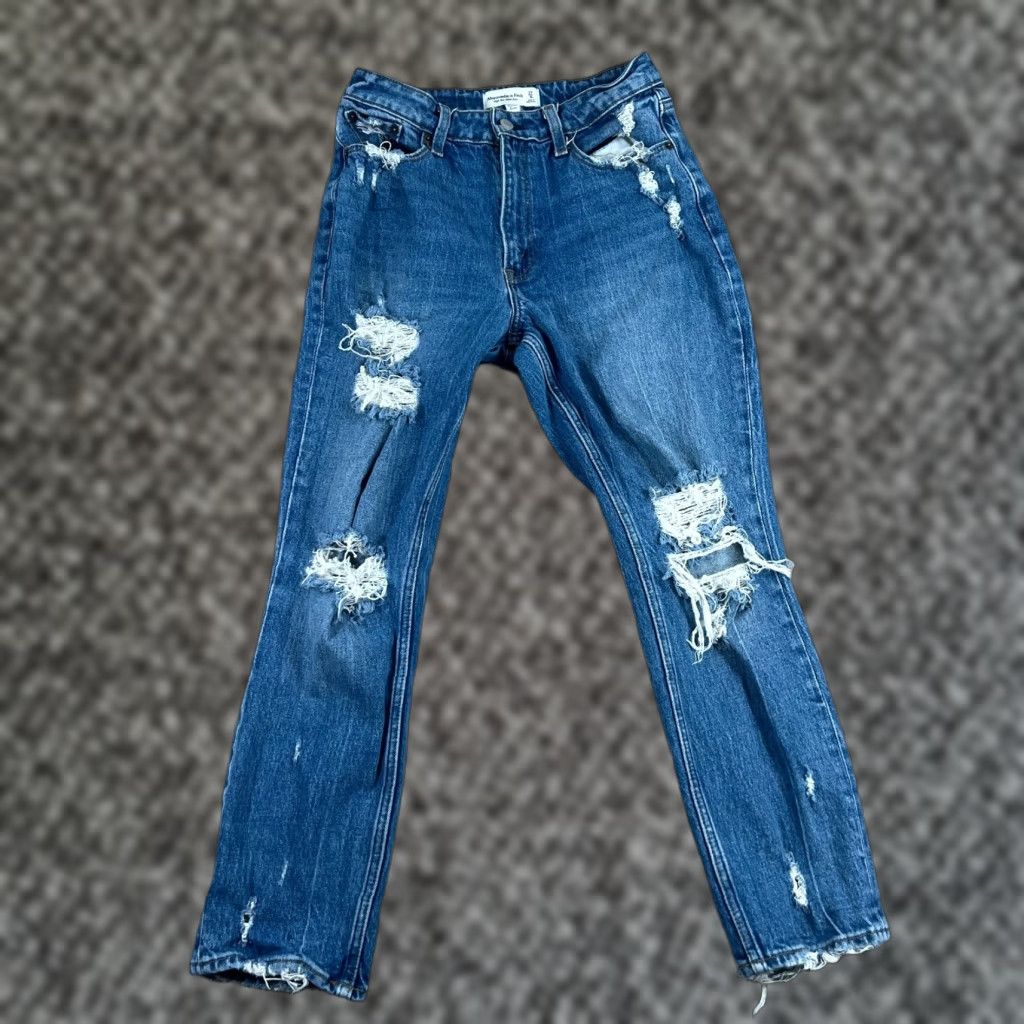 Abercrombie & Fitch Abercrombie & Fitch Mom High Rise Curve Love Jeans Size 27/4 R Blue Women Size 27" / US 4 / IT 40 - 1 Thumbnail