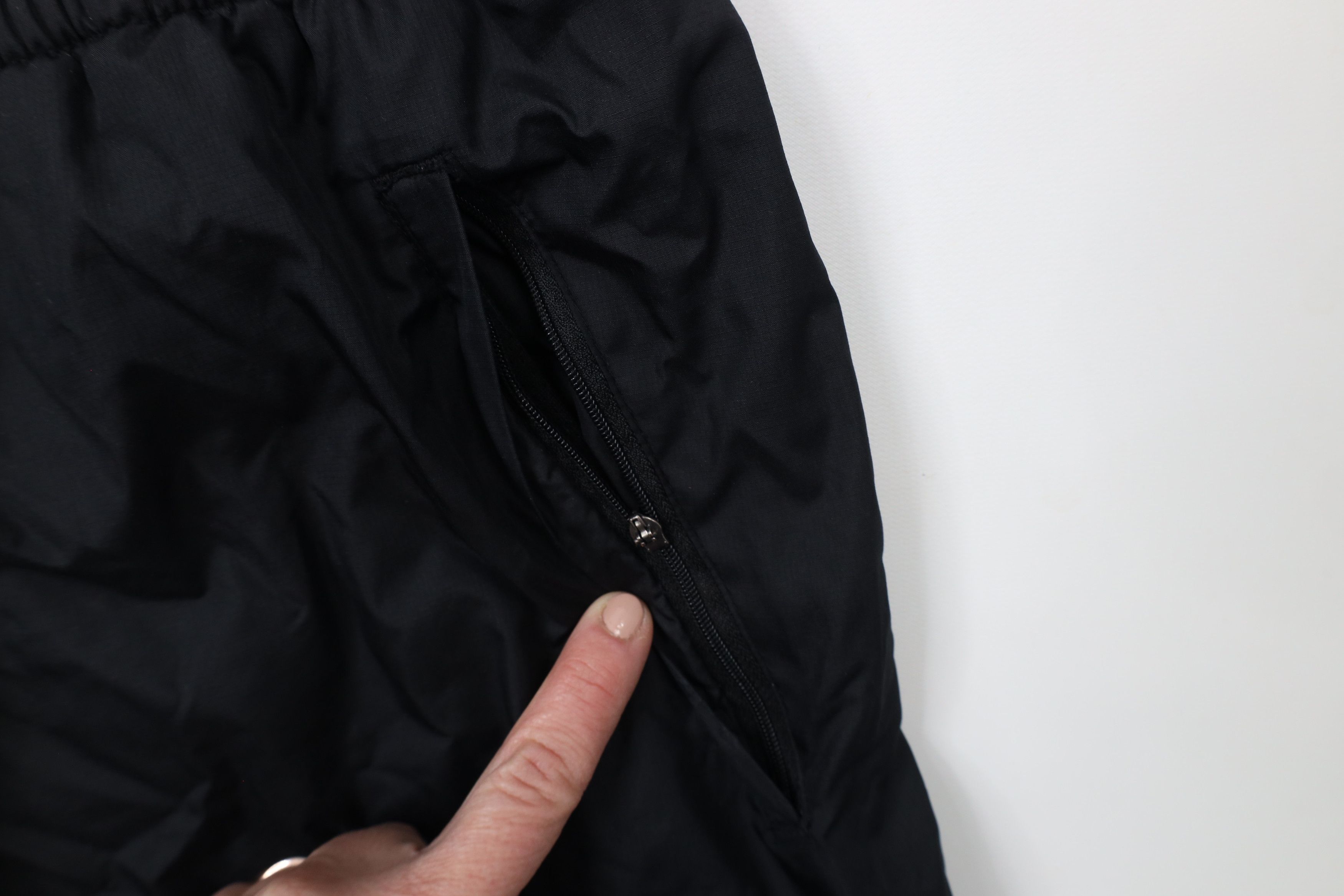 New Balance × Vintage Vintage New Balance Reflective Logo Lined Wide Leg Pants Size US 36 / EU 52 - 8 Thumbnail