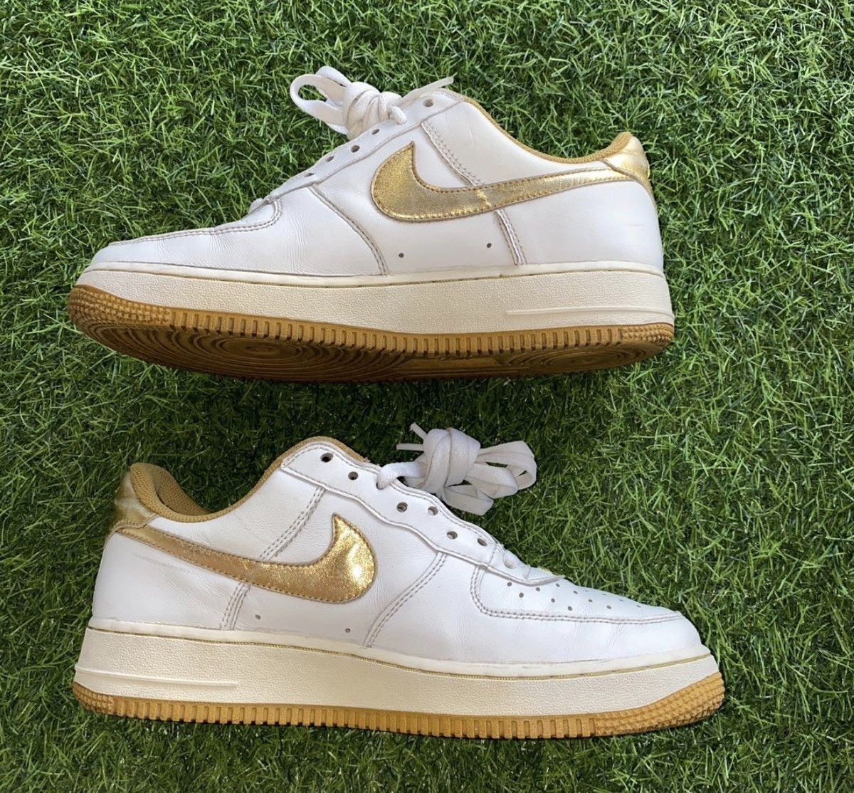 Nike Nike Airforces 1 Wmns 2010 released No Box no insoles Size US 9.5 / EU 42-43 - 4 Thumbnail
