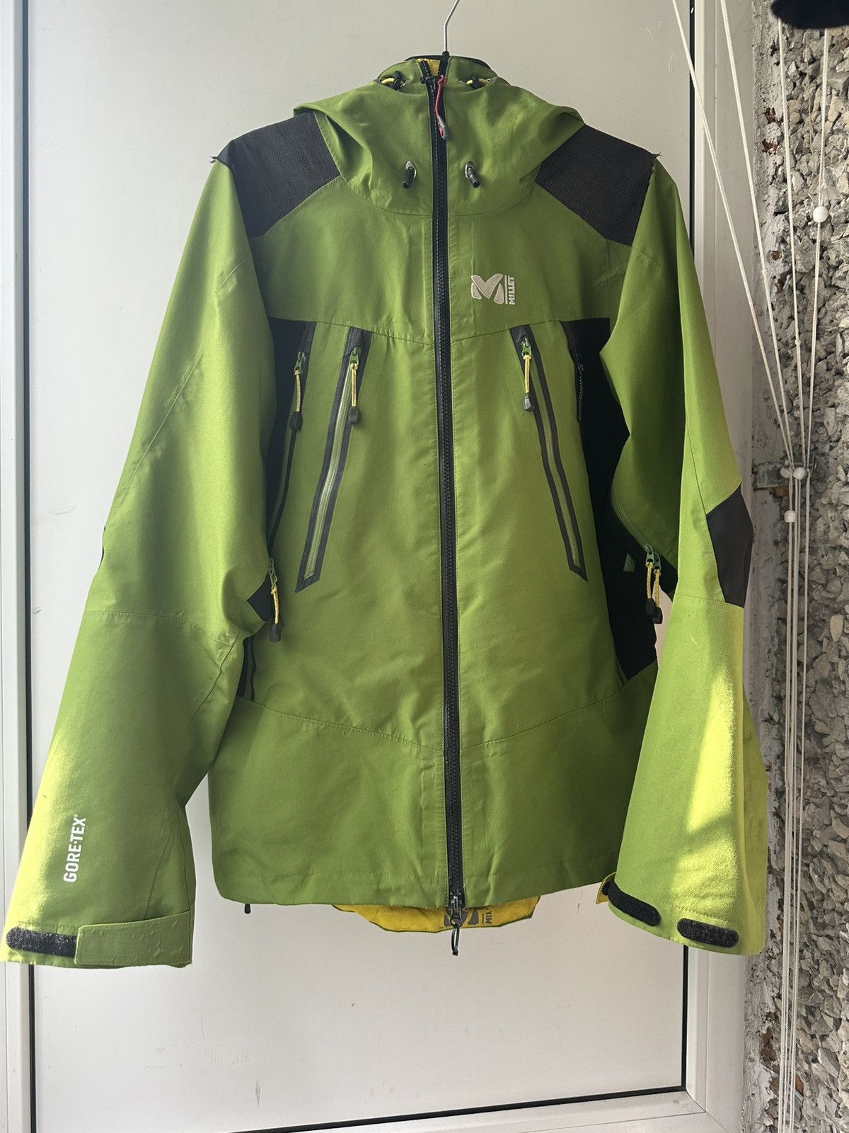 Goretex Millet Gore-Tex Pro Jacket Outdoor Live Size US M / EU 48-50 / 2 - 1 Thumbnail