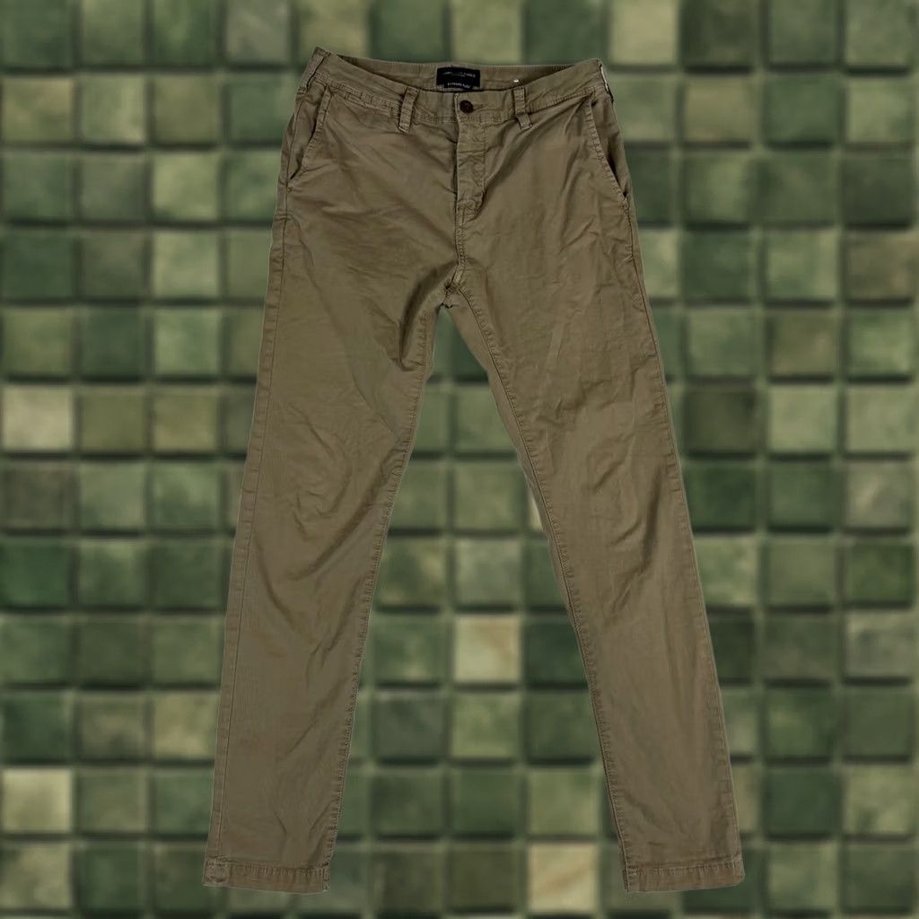 American Eagle Outfitters American Eagle Outfitters Chino Pants Slim Taper Beige 29x32 Men’s Slimming Pockets Casual Workwear AEO Size US 29 - 1 Thumbnail