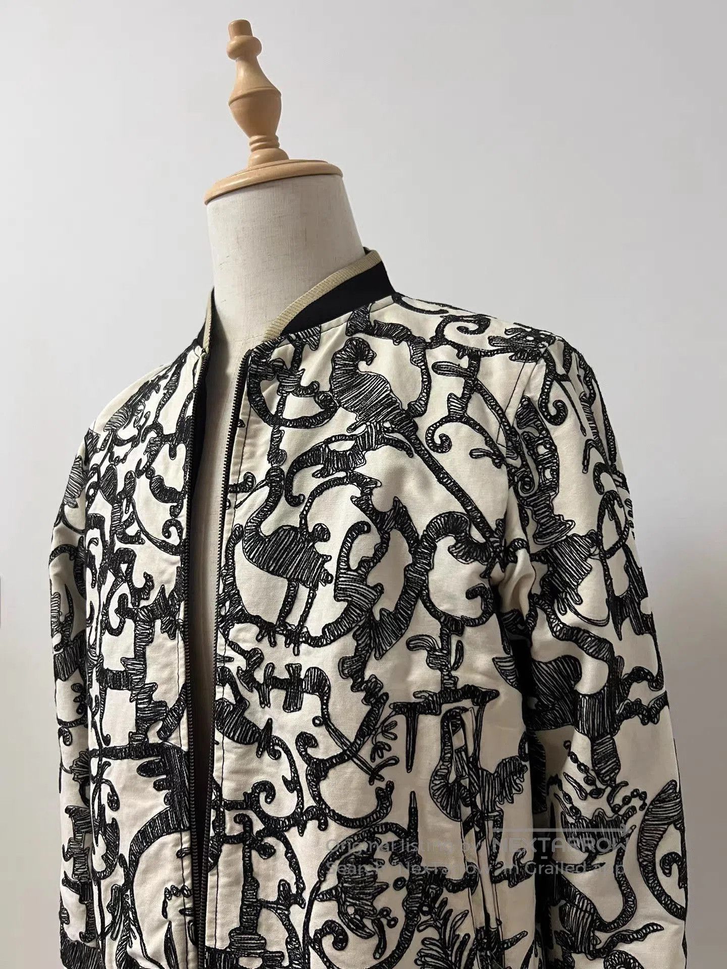 Dries Van Noten White Printed Bomber Jacket. Size US M / EU 48-50 / 2 - 4 Thumbnail