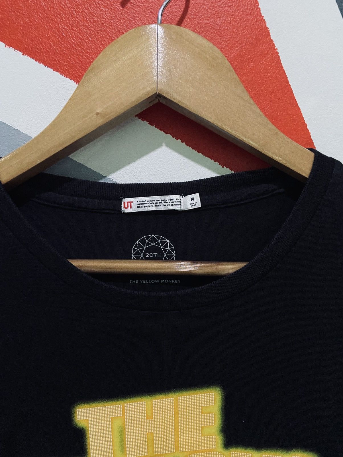 Uniqlo The Yellow Monkey Size US M / EU 48-50 / 2 - 4 Thumbnail