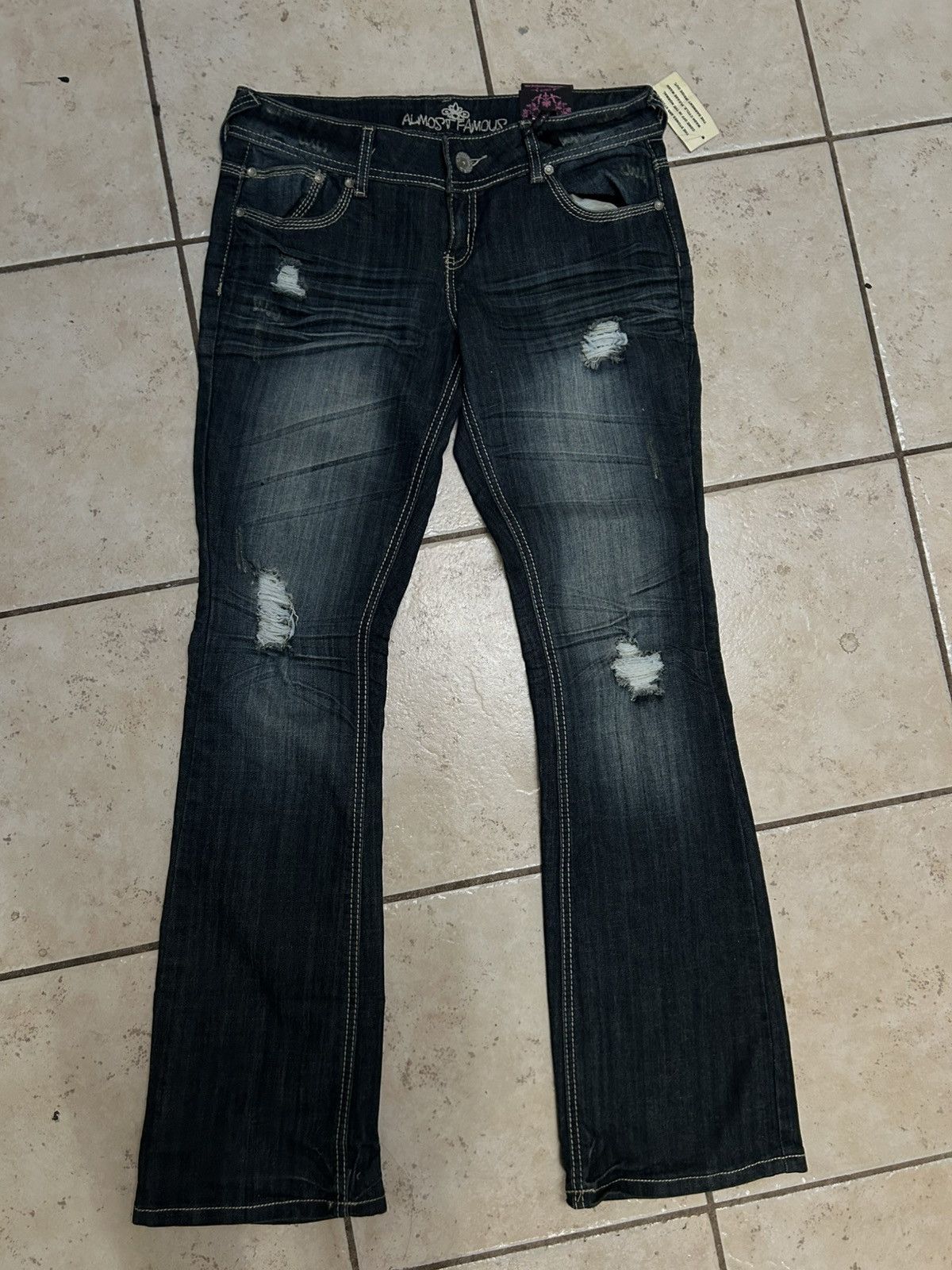 Almost Famous Almost famous bootcut jeans Size US 30 / EU 46 - 2 Thumbnail