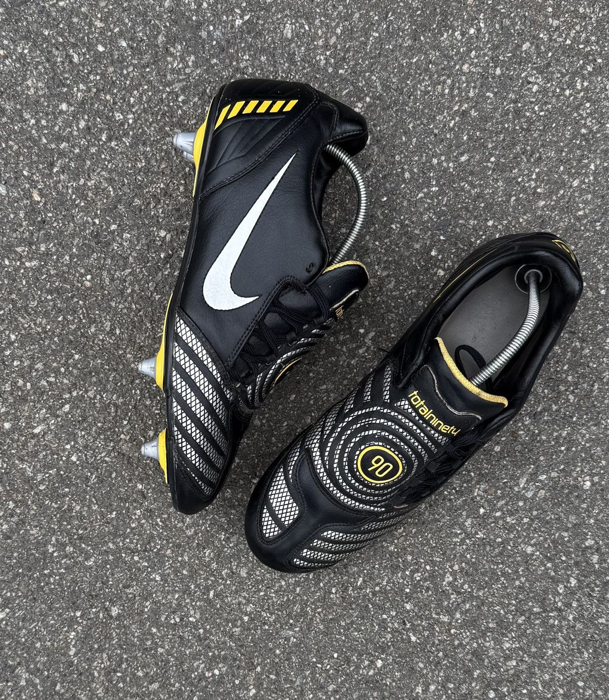 Nike Vintage Y2K Nike Total 90 Soccer 2008 Hype Football Boots Size US 9 / EU 42 - 2 Thumbnail