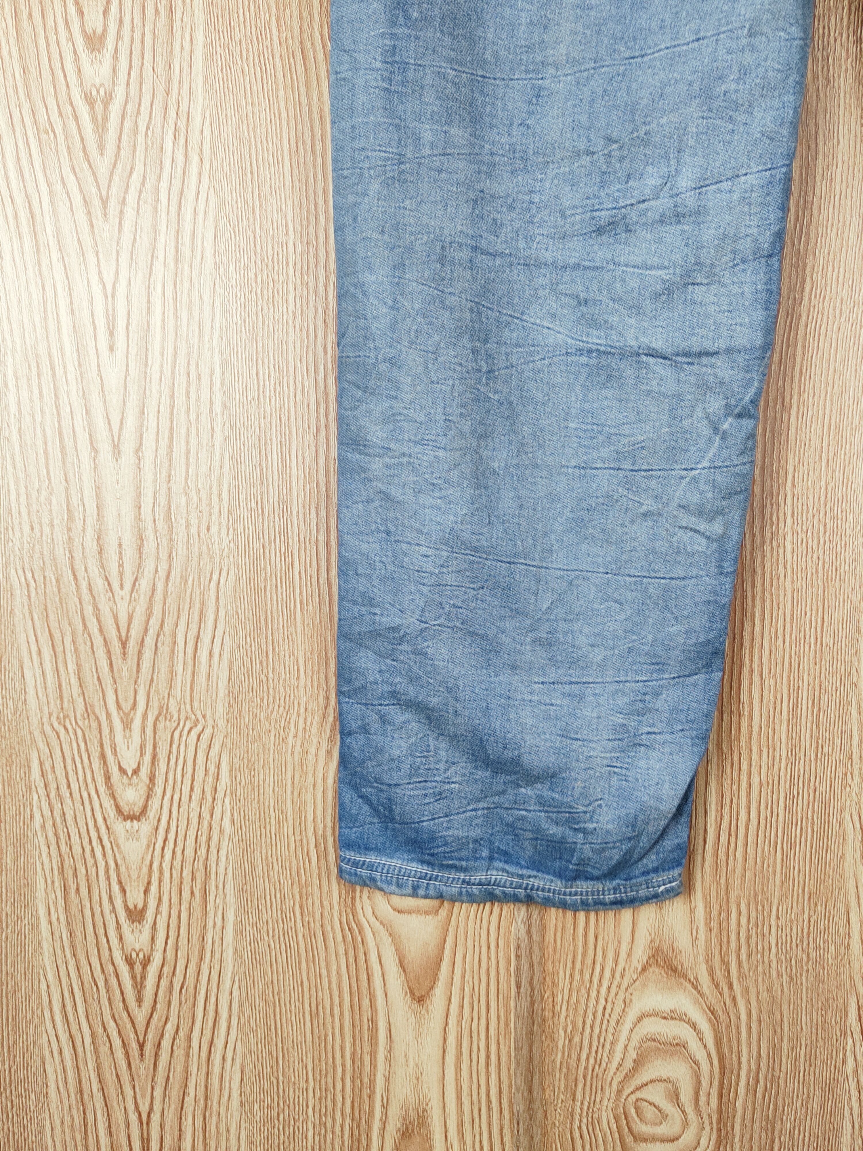 Japanese Brand × Vintage Oil Cake Blue Faded Distressed Ripped Soft Jeans Size US 32 / EU 48 - 9 Thumbnail