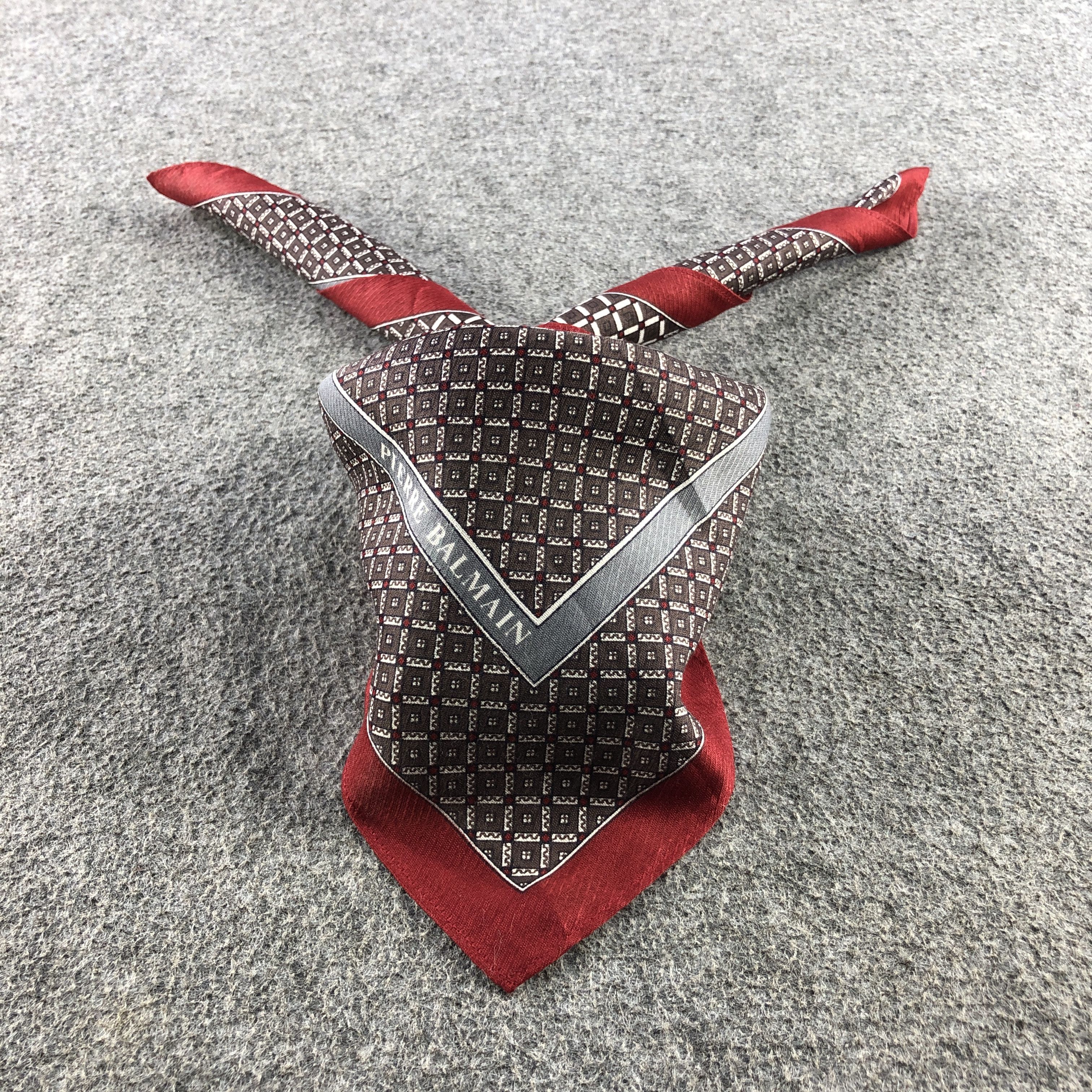 Pierre Balmain Pierre Balmain Handkerchief Neckerchief Bandana H2396 Size ONE SIZE - 1 Thumbnail