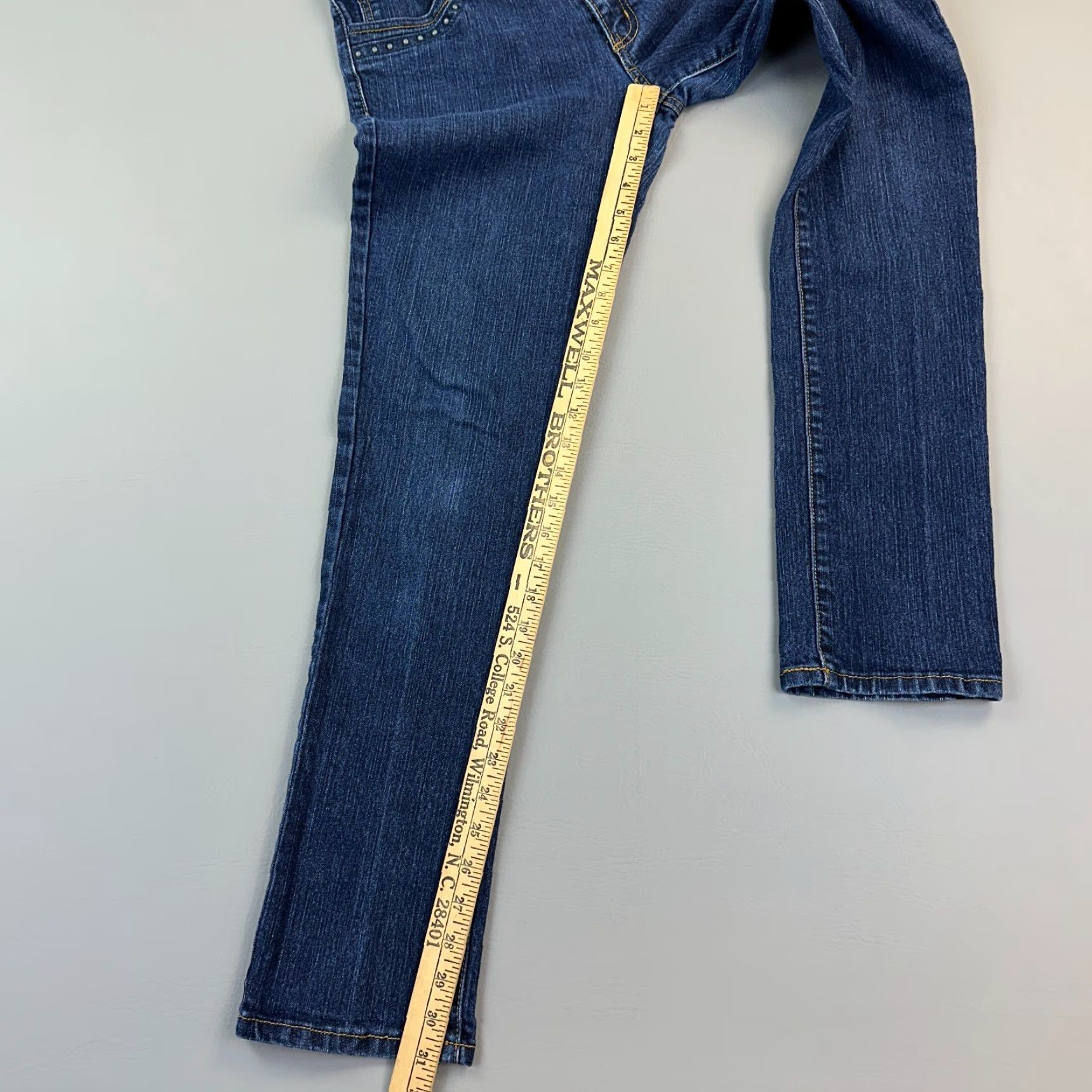 Southpole VINTAGE Southpole Jeans Women's 11 30x31 Dark Wash Mid Rise Stretch Studded Pocket Y2K Jeans Womens Regular 5-Pocket Denim Blue Size 32" / US 10 / IT 46 - 2 Thumbnail