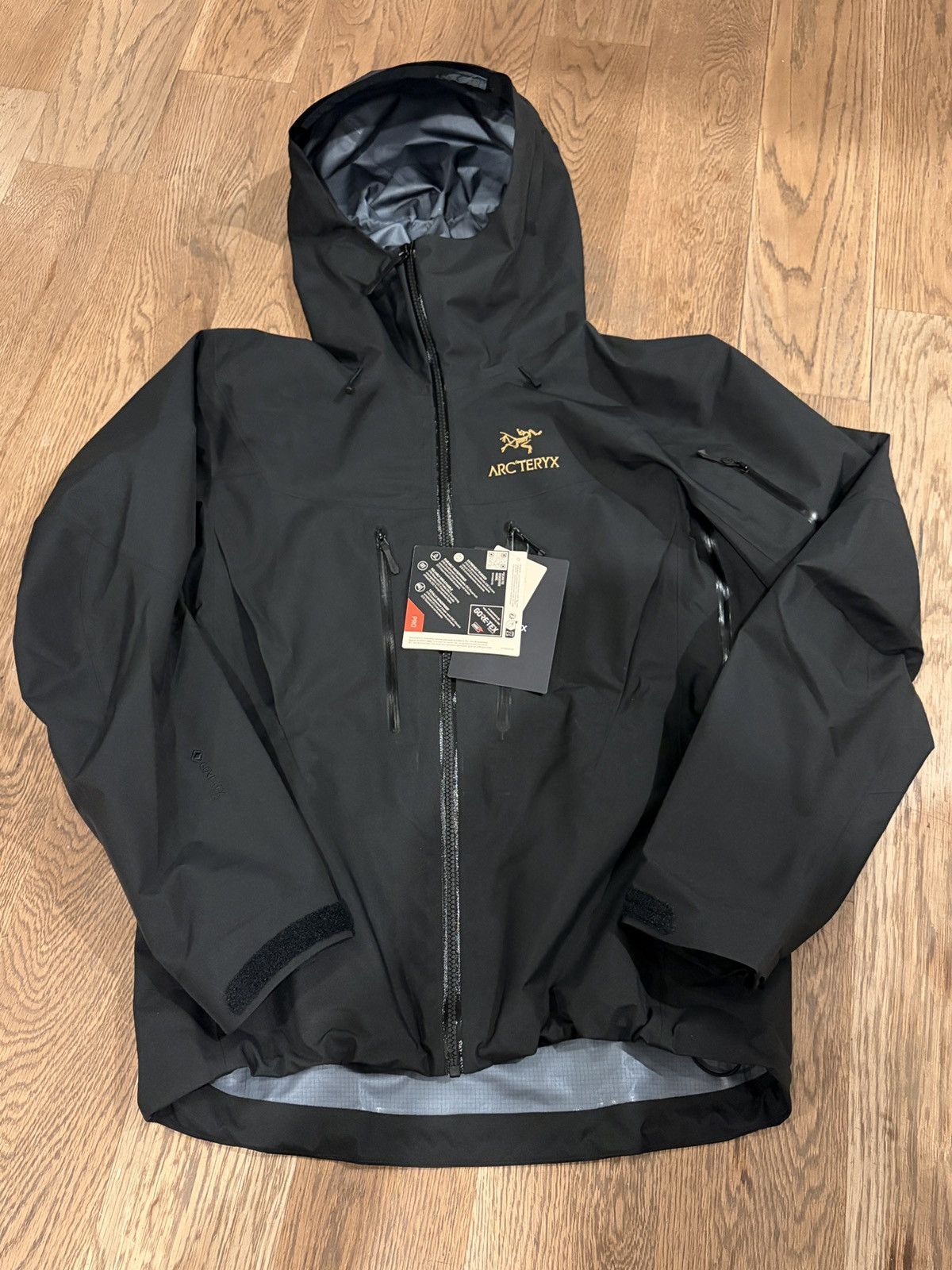 Arc'teryx Arcteryx Alpha SV 24KT Size S Size US S / EU 44-46 / 1 - 1 Thumbnail