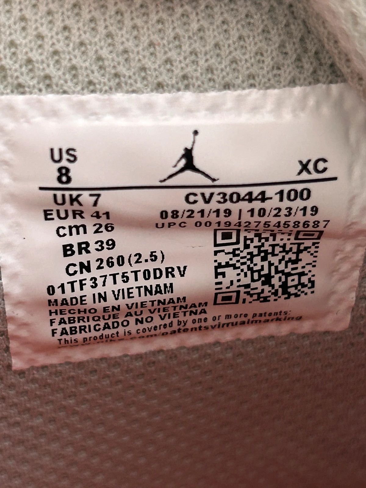 Jordan Brand Nike Air Jordan 1 Mid Mediolan swoosh jumpman Size US 8 / IT 38 - 10 Thumbnail