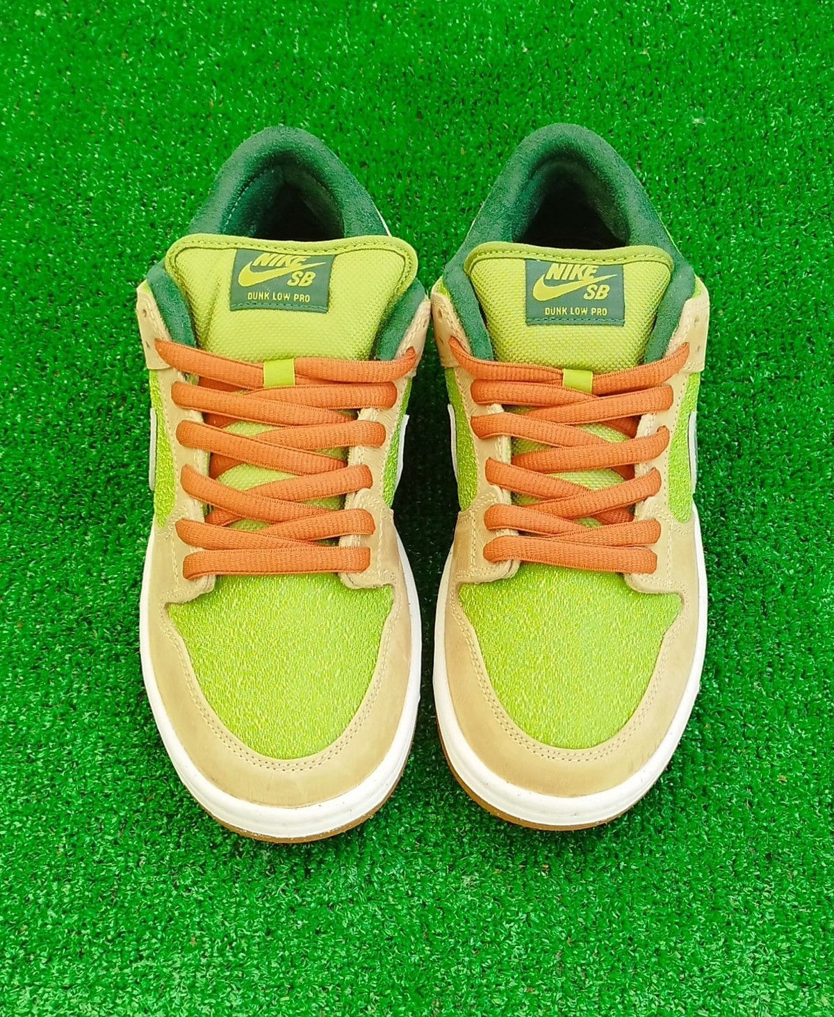 Nike Nike SB Dunk Low Escargot. Size US 7 / EU 40 - 2 Thumbnail