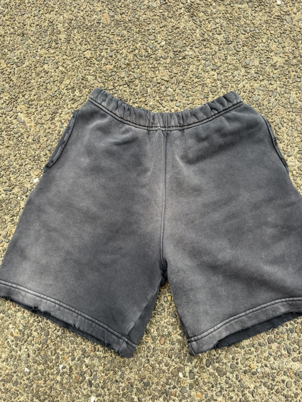 MACHUS Machus Priv. Label Vintage Washed Black Sweatshorts Size US 28 / EU 44 - 2 Thumbnail