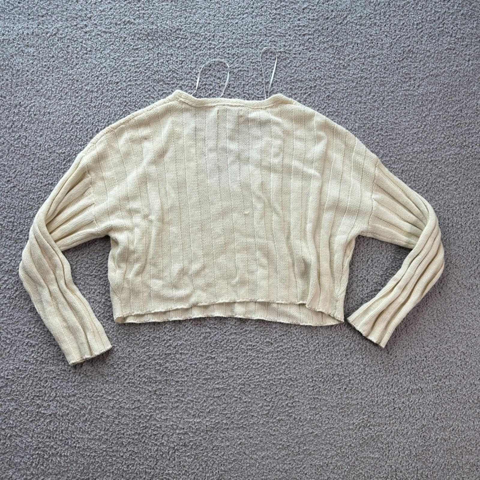 Urban Outfitters Urban Outfitters Cream Ribbed Knit Cropped V Neck Sweater S Size S / US 4 / IT 40 - 3 Thumbnail