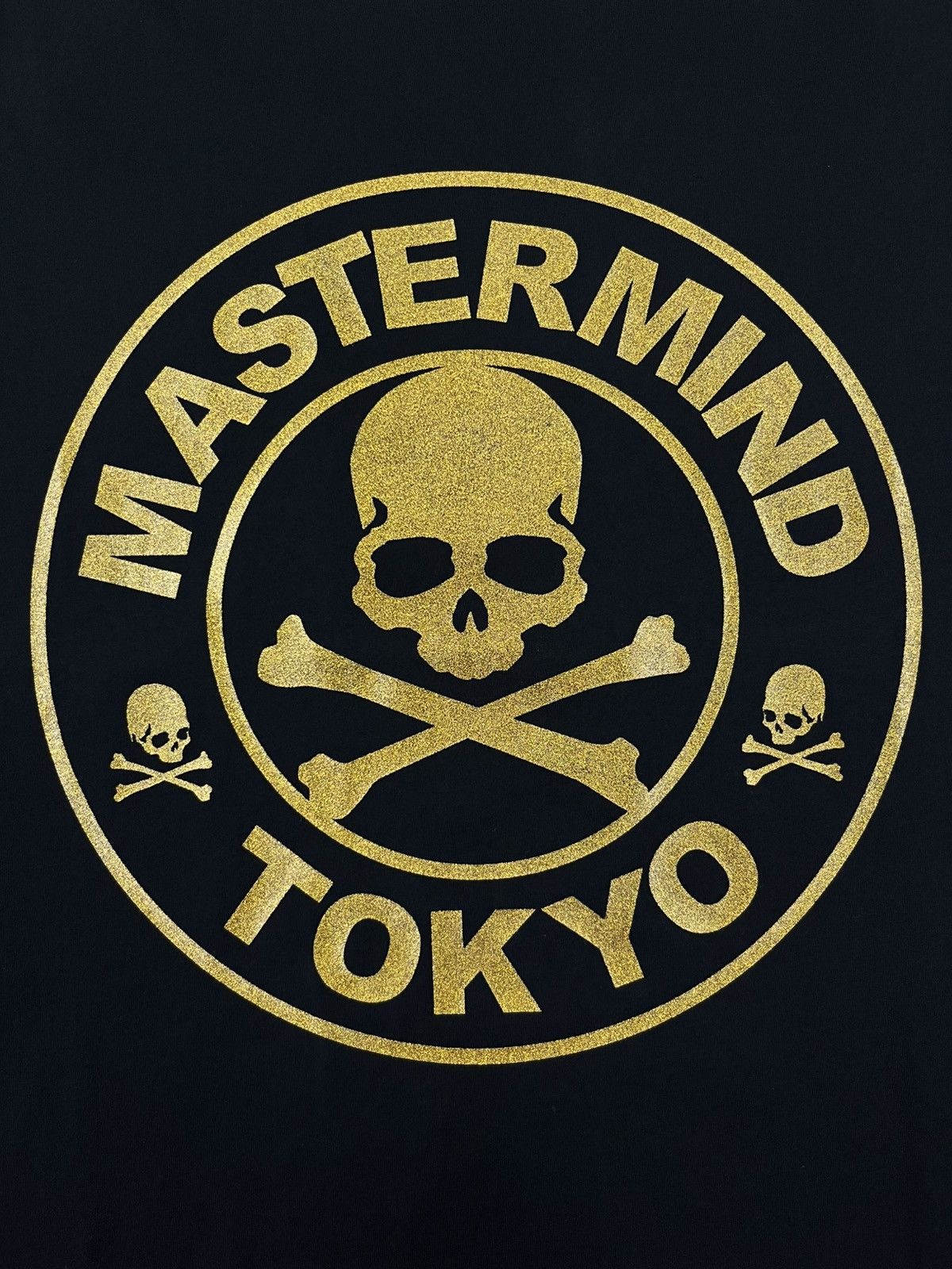 Japanese Brand BNWT Mastermind Japan “TOKYO” Glitter Skull Tee Size US S / EU 44-46 / 1 - 1 Thumbnail