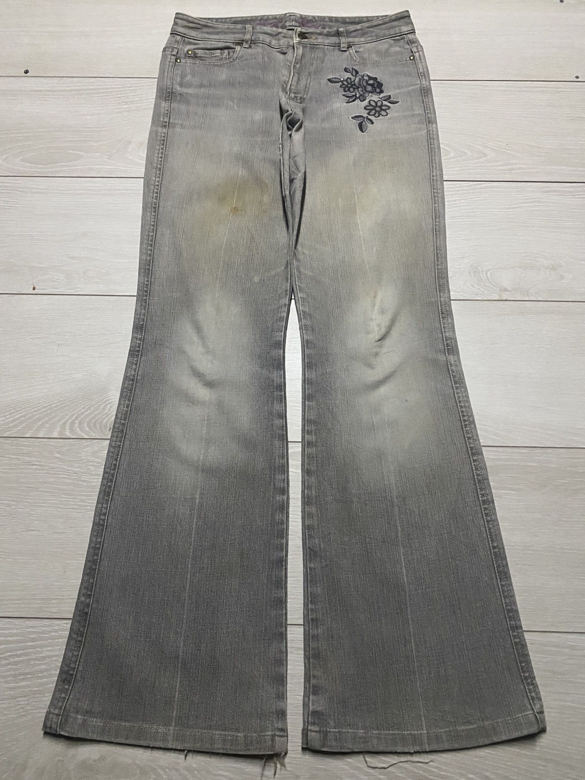 Japanese Brand Vintage Japanese Gerald Darel Grey Embroidery Flare Jeans Size US 30 / EU 46 - 1 Thumbnail