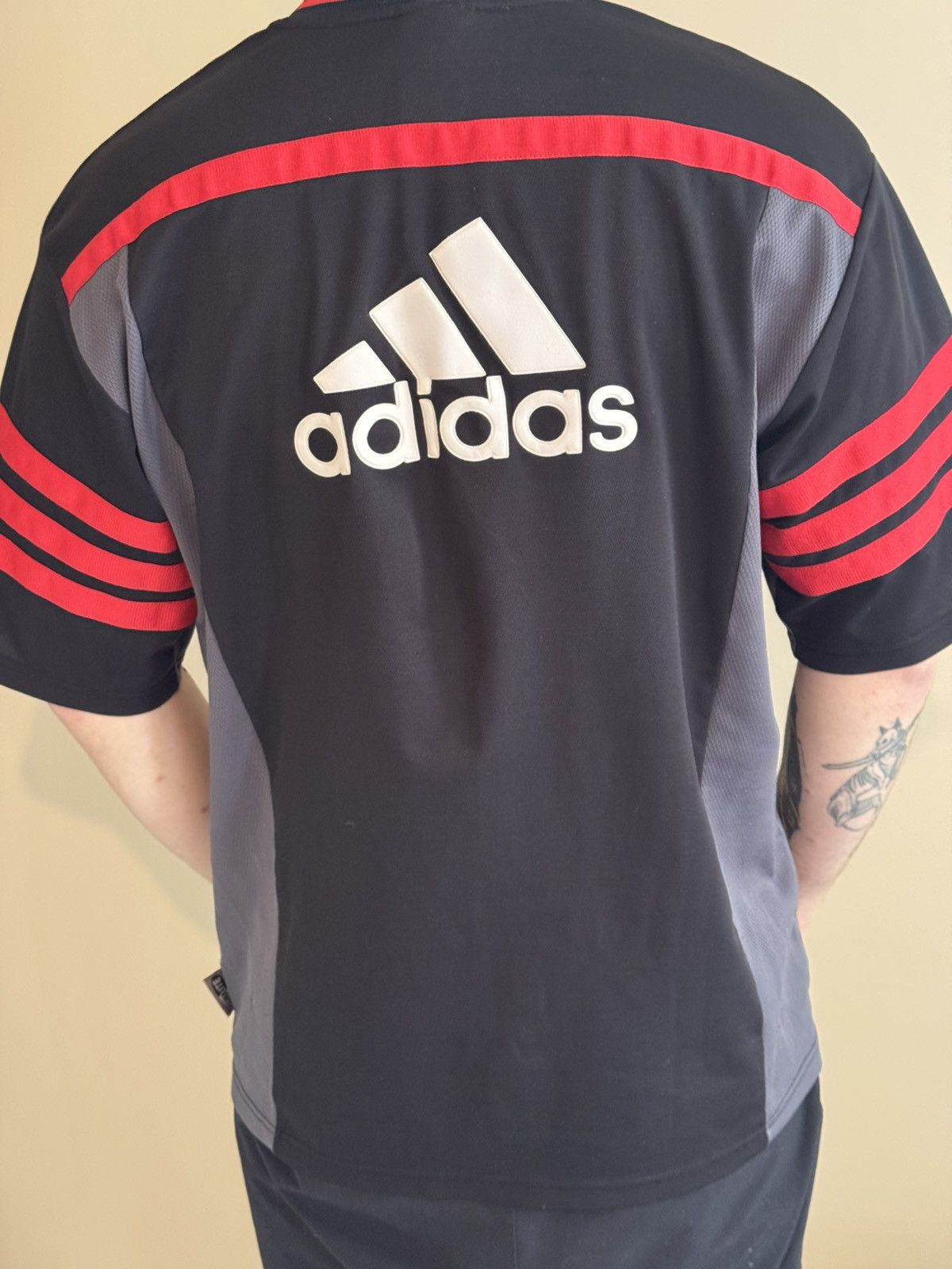 Adidas Adidas AC Milan 99/00 Pre-Match Shirt – Size L – Vintage Size US L / EU 52-54 / 3 - 2 Thumbnail