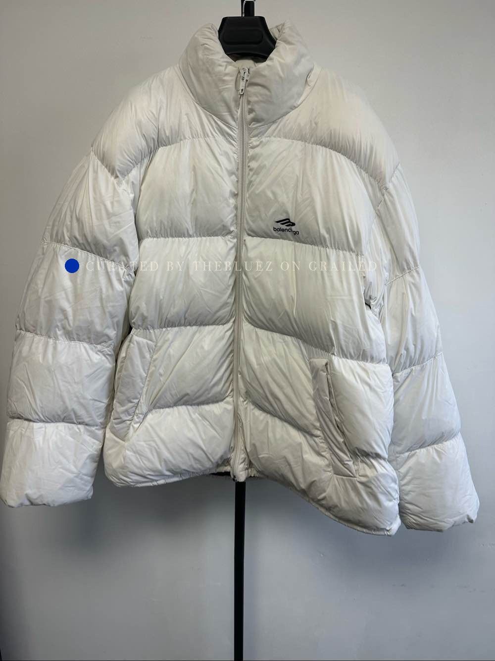 Balenciaga White Puffer Jacket in Size S Size US S / EU 44-46 / 1 - 1 Thumbnail