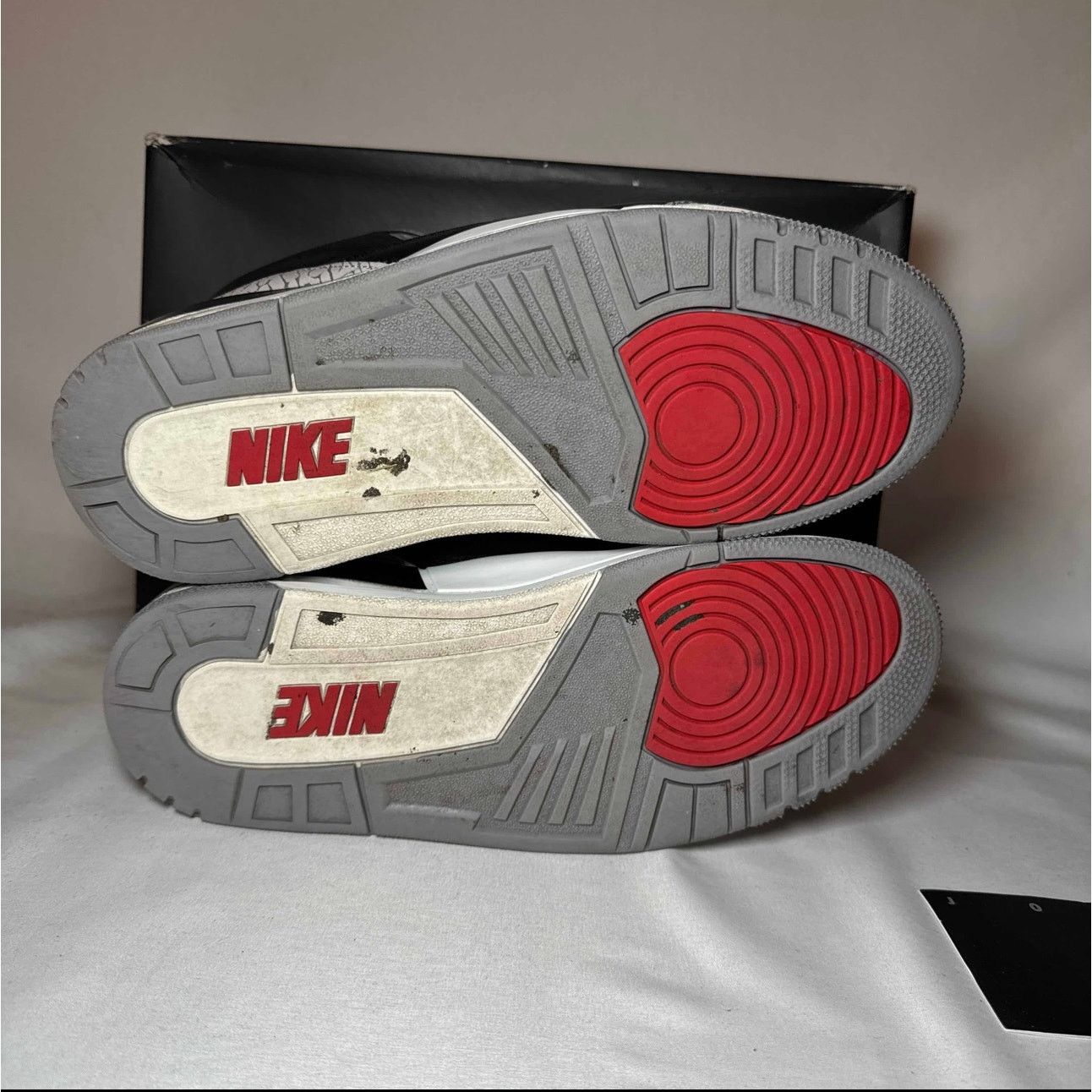 Jordan Brand × Nike Size 9.5 Air Jordan 3 Retro OG Black Cement 2024 Men's Shoes Size US 9.5 / EU 42-43 - 6 Thumbnail