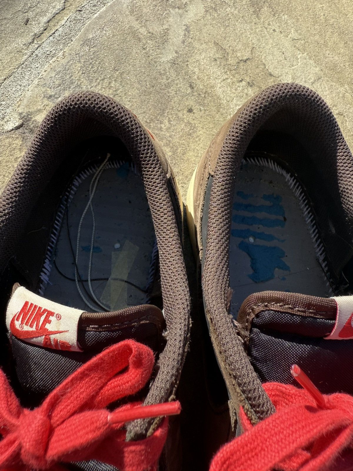 Nike × Travis Scott Air Jordan 1 Low Travis Scott Dark Mocha Size US 11 / EU 44 - 7 Thumbnail