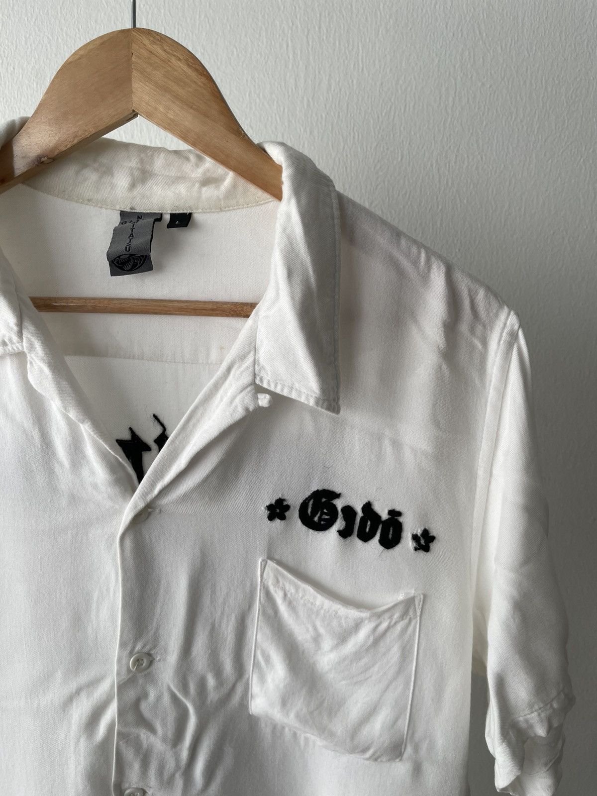 20471120 × Hysteric Glamour × Japanese Brand Gado x Namitatsu Skull button ups Rayon shirt Size US M / EU 48-50 / 2 - 4 Thumbnail