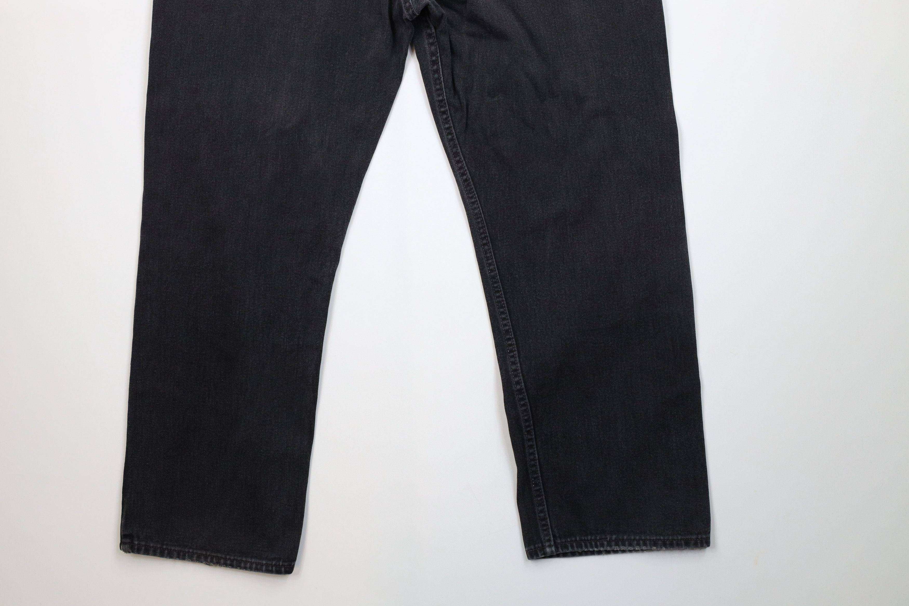 Levi's Vintage Y2K 2002 Levis 505 Straight Leg Jeans Black USA Size US 42 / EU 58 - 12 Thumbnail