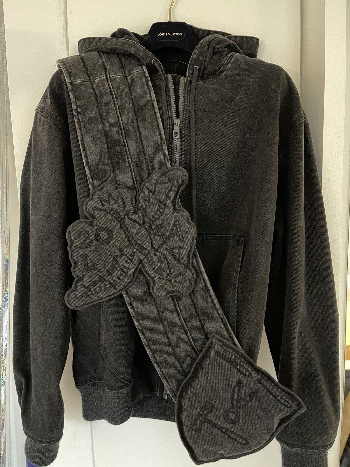 Louis Vuitton Louis Vuitton black hooded bomber jacket Size US S / EU 44-46 / 1 - 1 Thumbnail