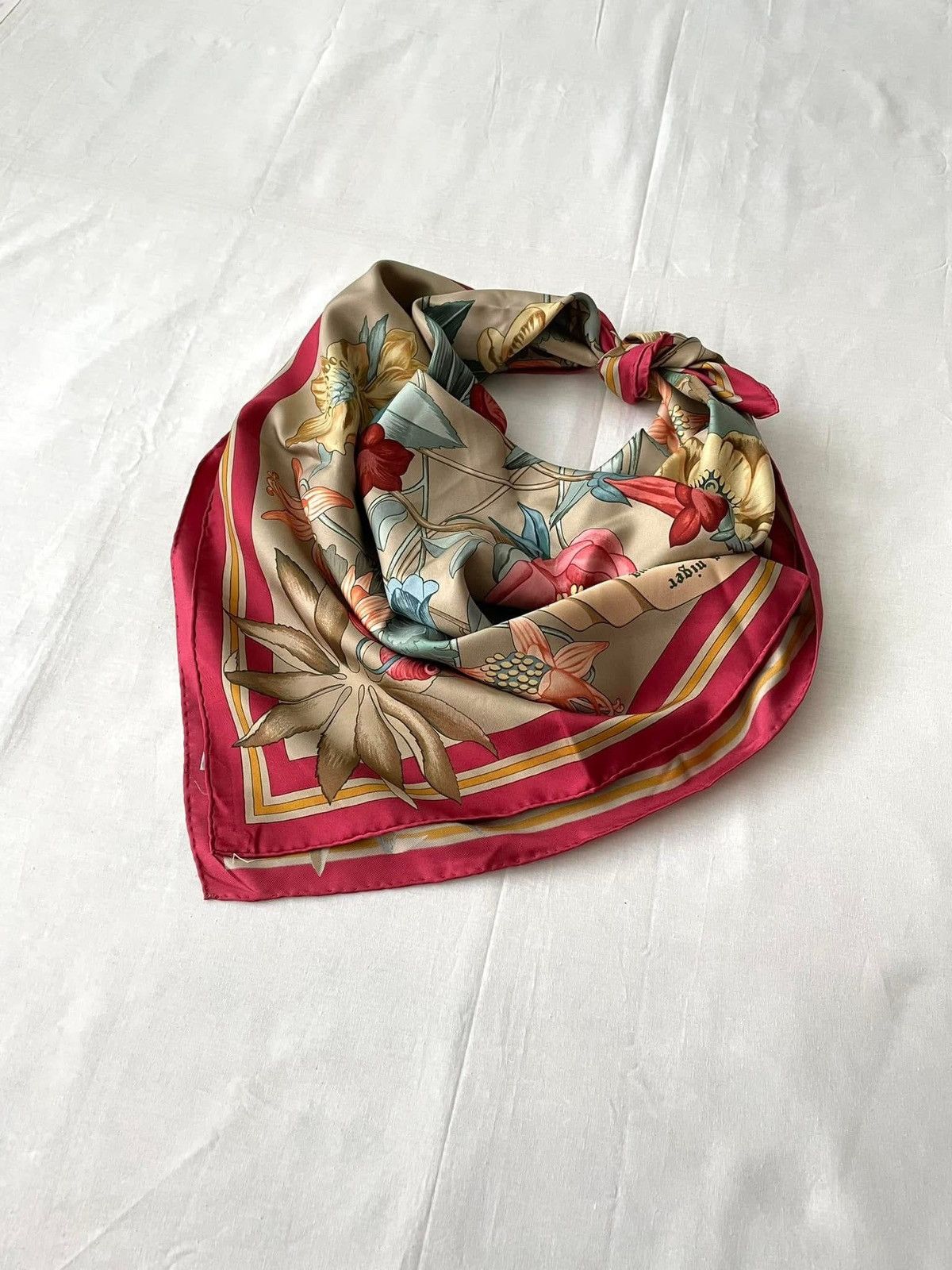Hermes Vintage Hermes Silk Scarf by Niki Goulandris Size 35 x 35 Size ONE SIZE - 1 Thumbnail