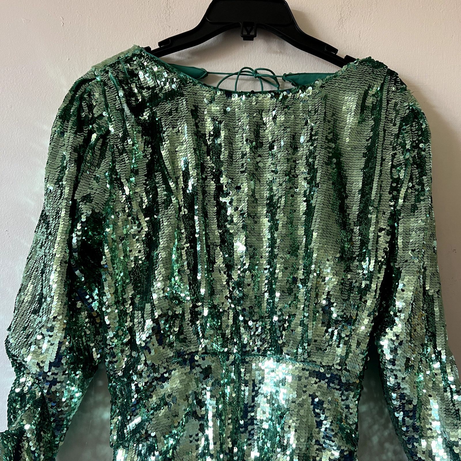 For Love & Lemons For Love and Lemons Marais Green Sequin Mini Dress size S J3 Size S / US 4 / IT 40 - 6 Thumbnail