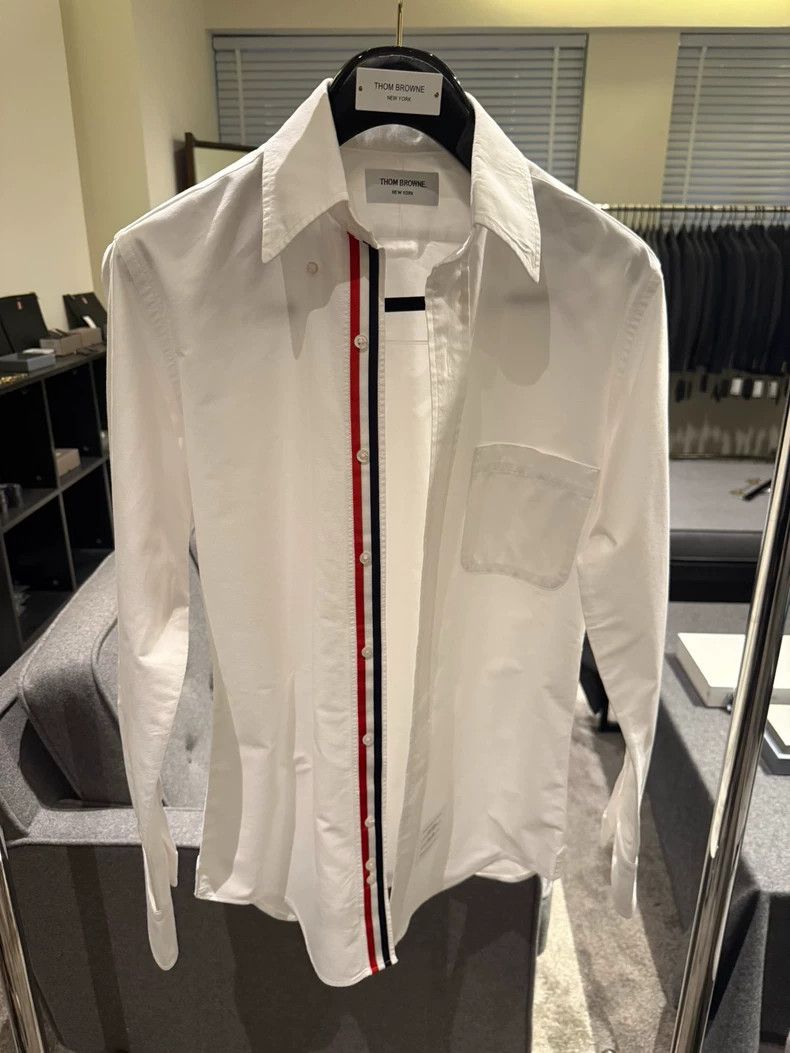 Thom Browne Thom Browne Classic three-color standard shirt 2503-Nextar Size US S / EU 44-46 / 1 - 1 Thumbnail
