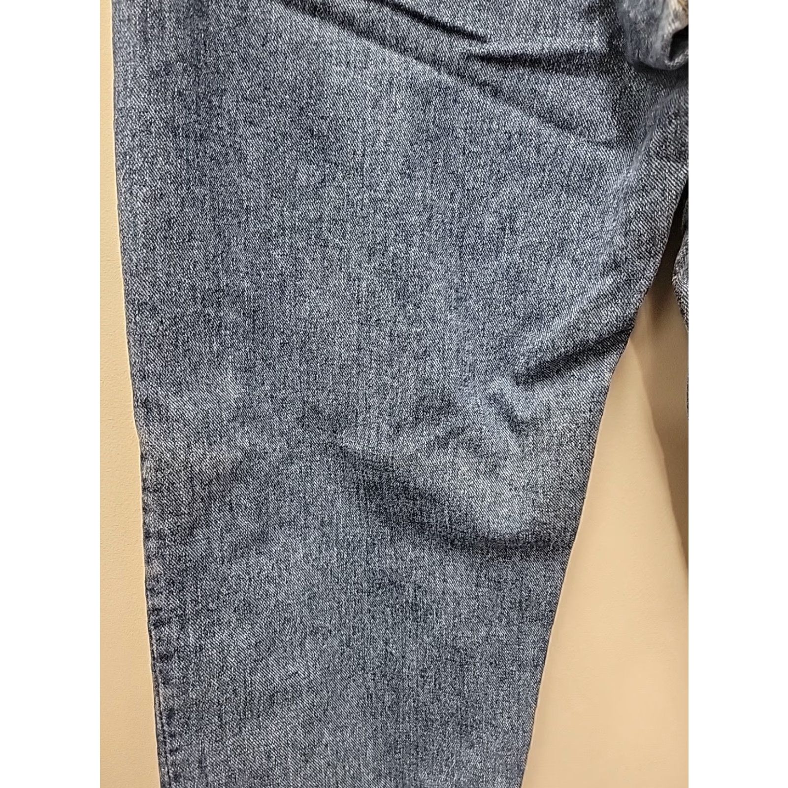 Levi's VINTAGE Levi's 550 Jeans Mens Relaxed Fit Blue Denim 38x32 5-Pocket Design Distressed Size US 38 / EU 54 - 6 Thumbnail