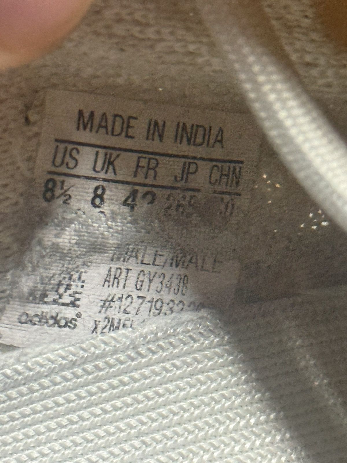 Yeezy adidas yeezy boost 350 v2 light Size US 8.5 / EU 41-42 - 9 Thumbnail