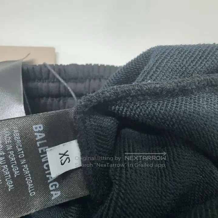 Balenciaga Balenciaga Black Logo Embroidered Sweatpants. Size US 26 / EU 42 - 1 Thumbnail
