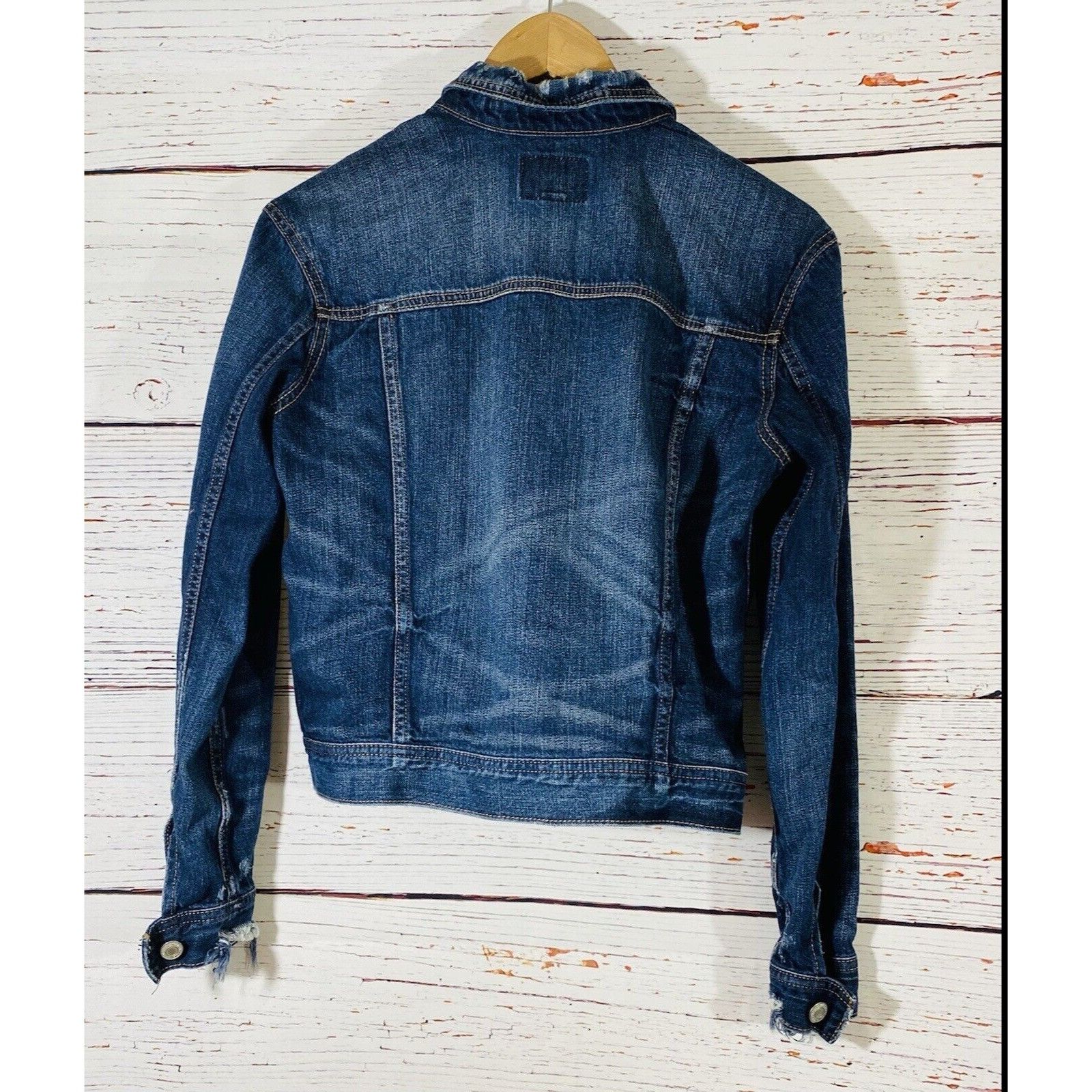 American Eagle Outfitters AE American Eagle Denim Jean Jacket Womens Sz Extra Small Co Size XS / US 0-2 / IT 36-38 - 2 Thumbnail
