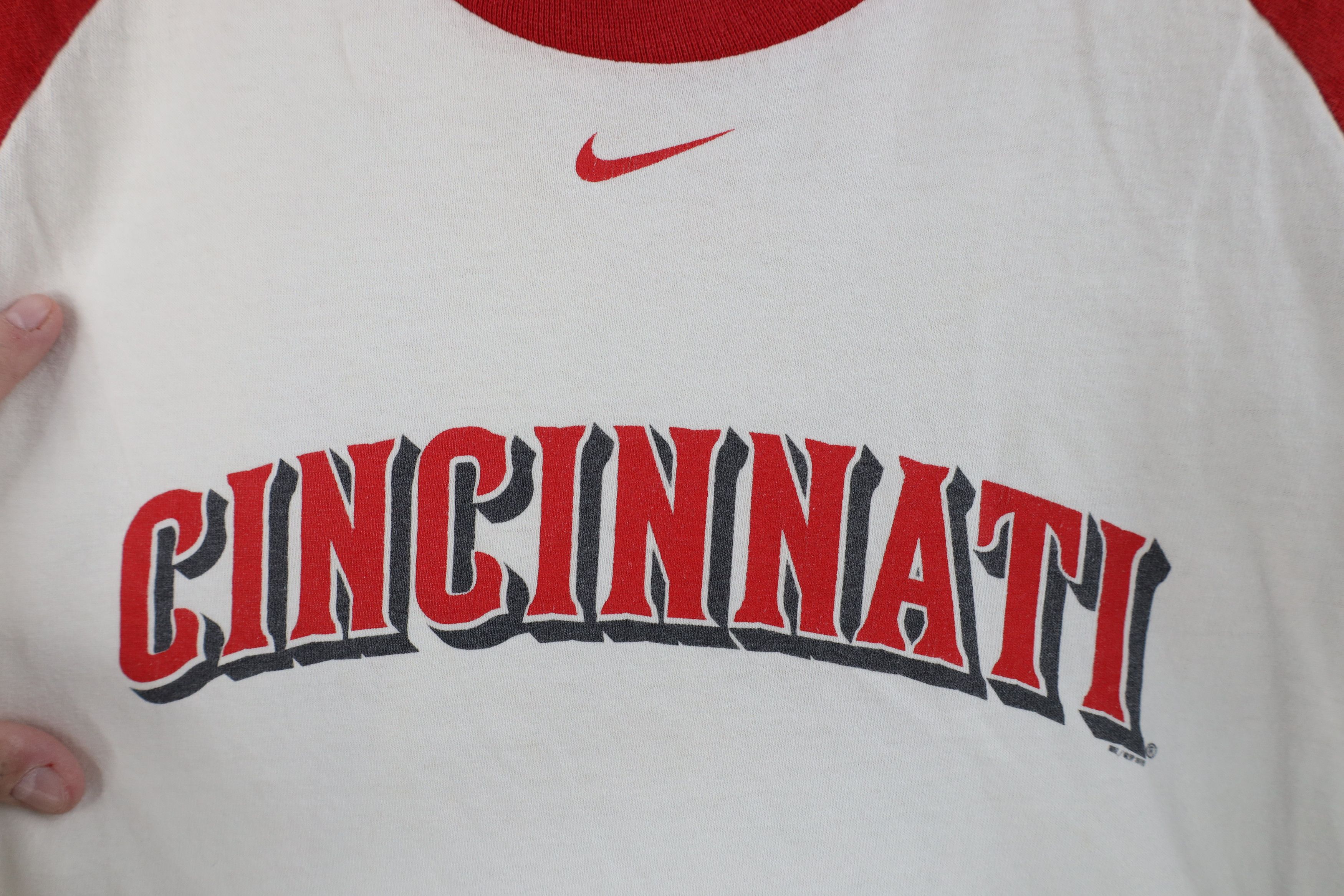 Nike Vintage Nike Swoosh Cincinnati Reds Baseball Raglan T-Shirt Size US L / EU 52-54 / 3 - 4 Thumbnail