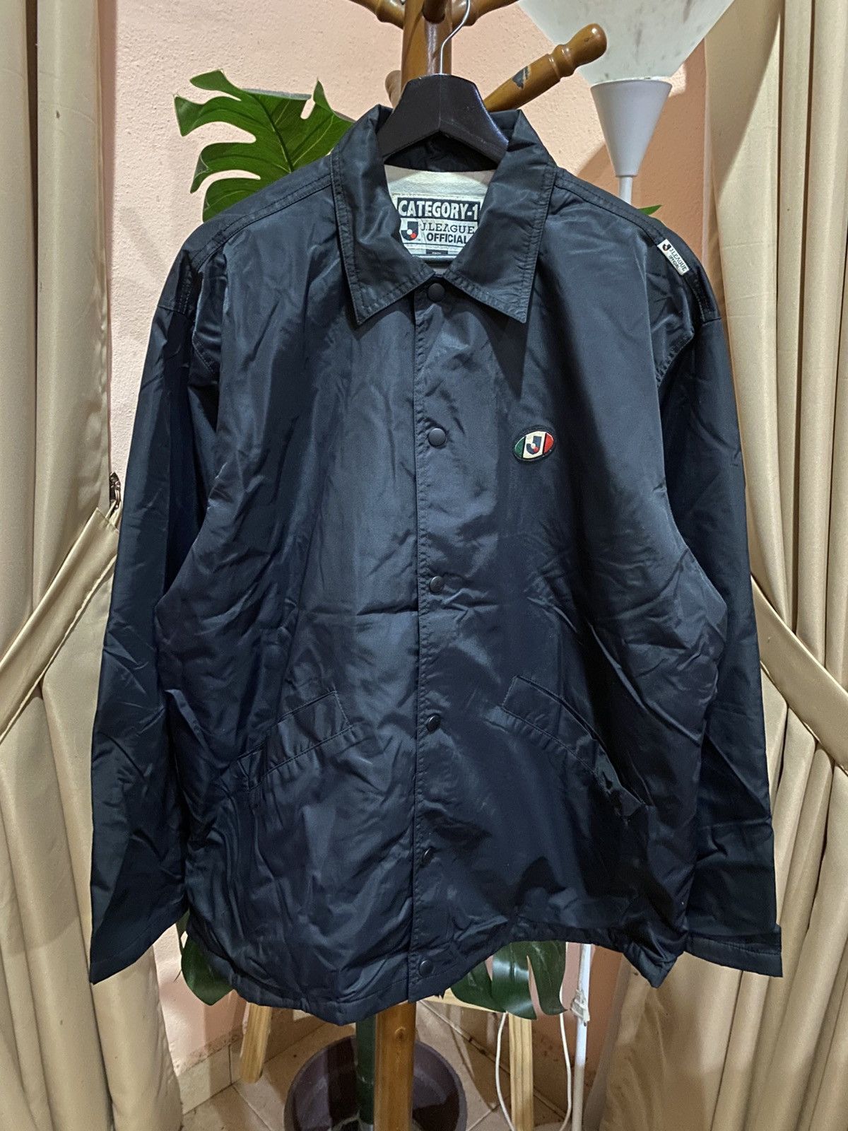 Vintage Vintage J.League Official Coach Jacket – Rare 90s Japanese Size US L / EU 52-54 / 3 - 7 Thumbnail
