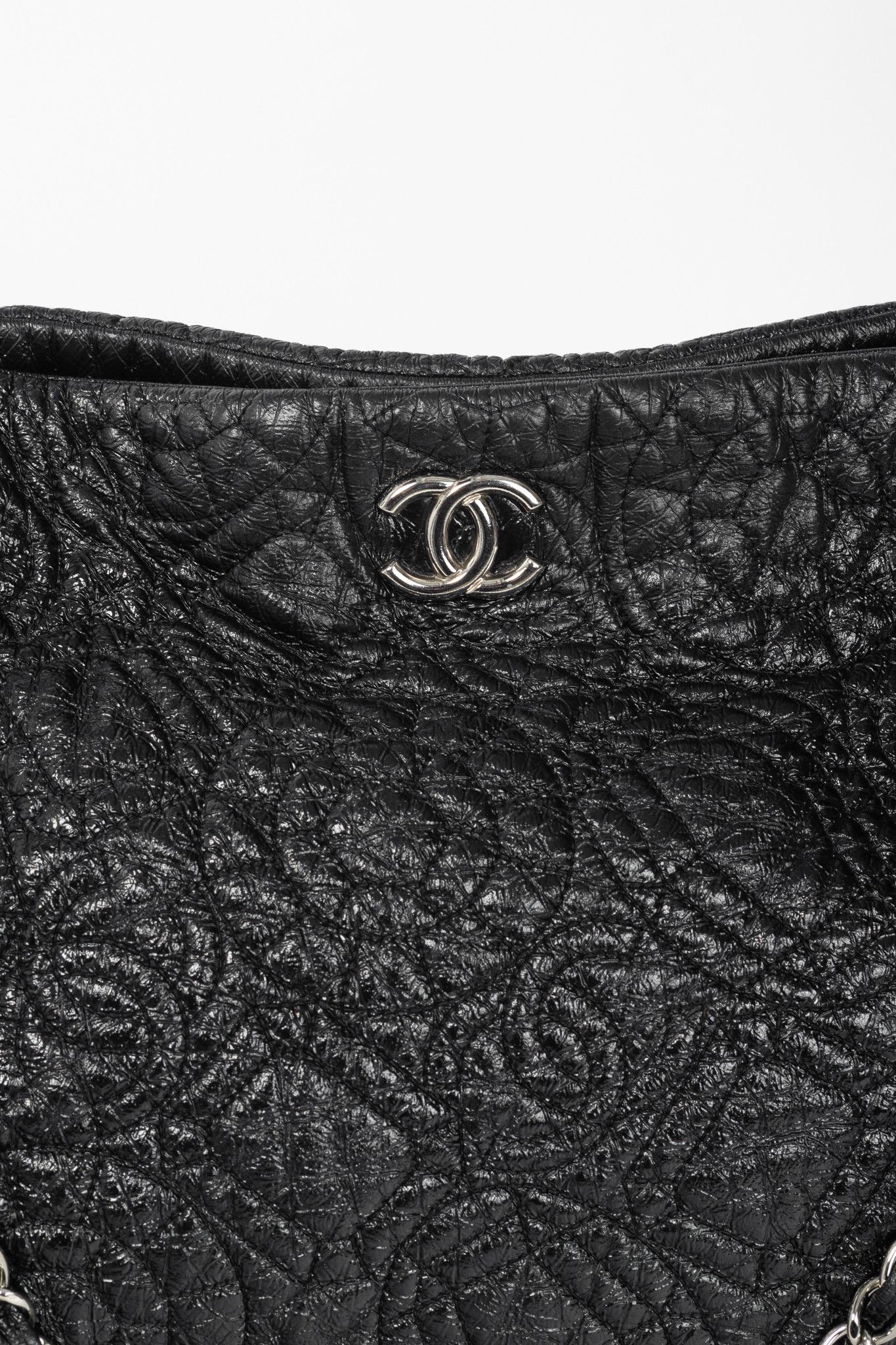Chanel Chanel Graphic Edge Black Shiny Vinyl Quilted Tote Size ONE SIZE - 8 Thumbnail