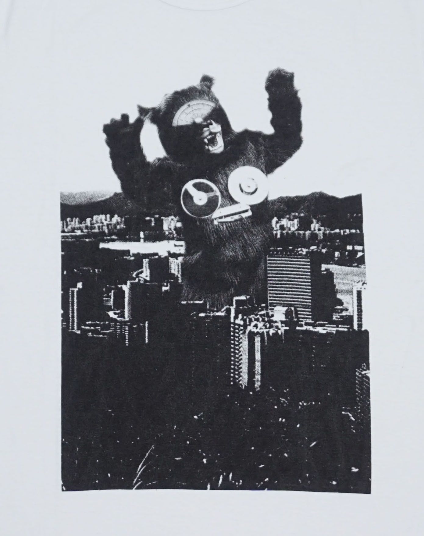 Jun Takahashi × Undercover 00's Undercover for Obscura T-shirt Size US L / EU 52-54 / 3 - 2 Thumbnail