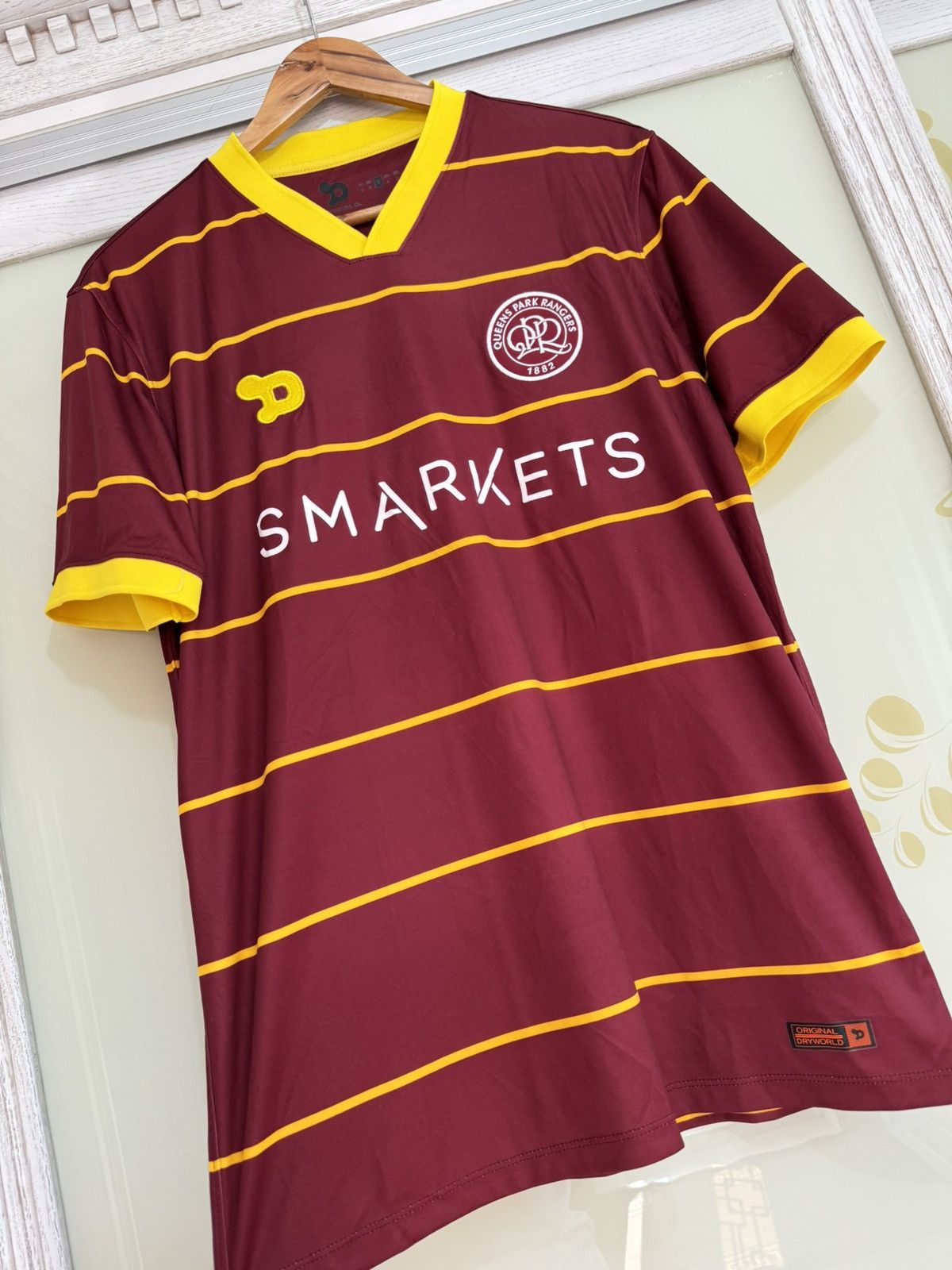 Other QPR 2016-2017 Third Soccer Jersey Football Kit Shirt Size US M / EU 48-50 / 2 - 5 Thumbnail