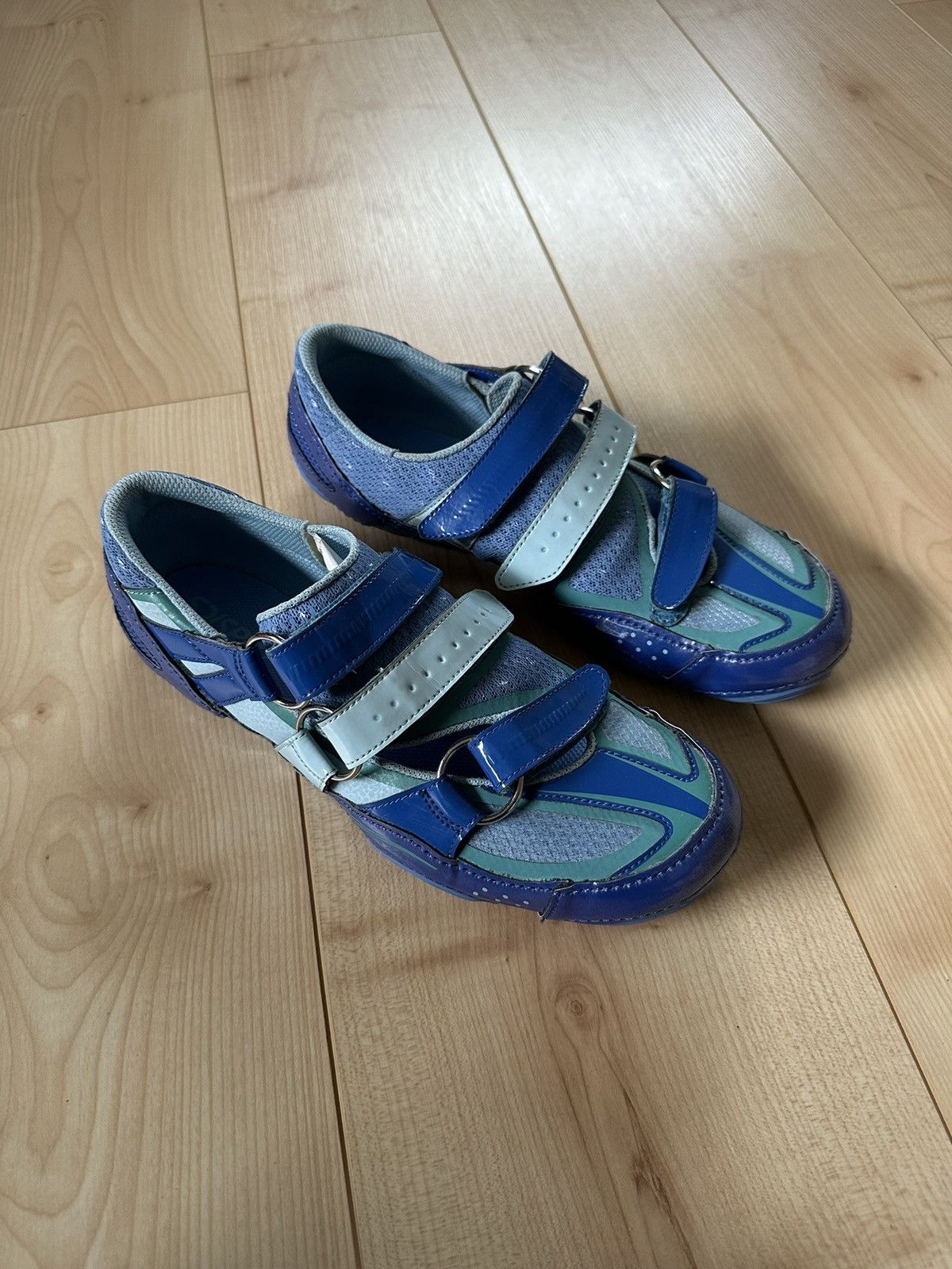 image of Asics Gesserit Sneakers in Blue, Women's (Size 11)