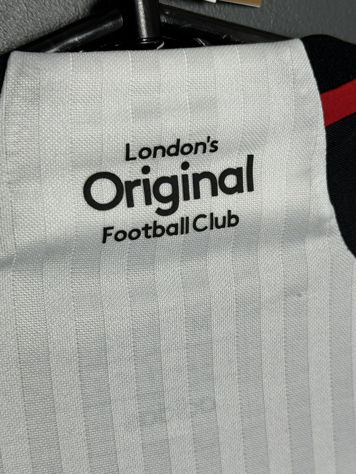 Adidas Fulham 23/24 Home Football Jersey Size US M / EU 48-50 / 2 - 4 Thumbnail