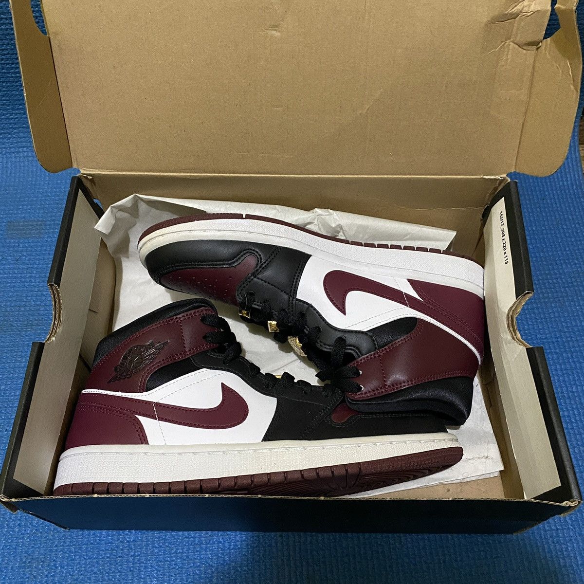 JORDAN 1 GOLD PENDANT (MID) SZ 8W