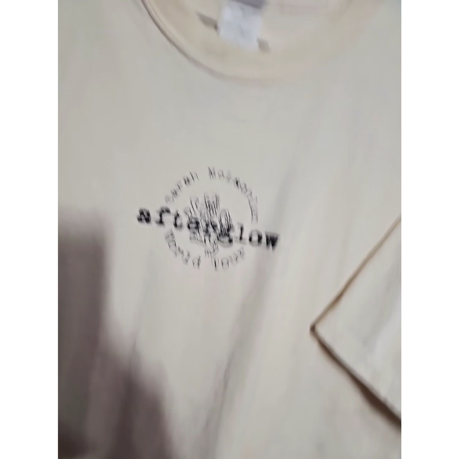 Gildan VINTAGE Sarah McLachlan Afterglow Tour 2004 T Shirt Mens XL Concert Logo Gildan White Cotton Jersey Short Sleeve Crew Neck Size US XL / EU 56 / 4 - 2 Thumbnail