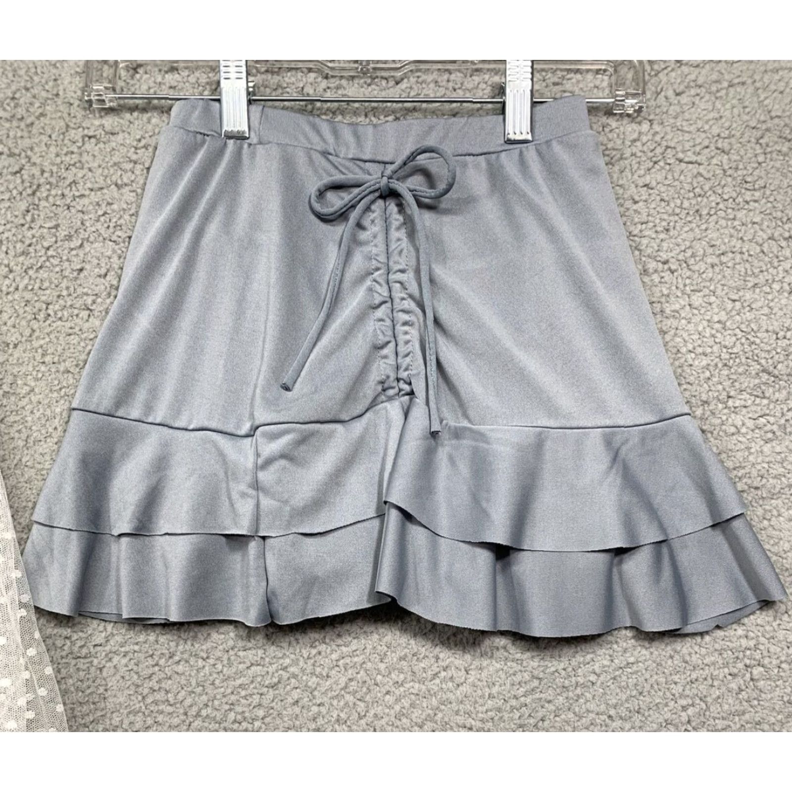 Vintage Lzhua 2-Piece Swimsuit Women's XS Gray Lacy Sleeves Boy Shorts Under Skirt NWT Vintage: No (if applicable) Size 26" / US 2 / IT 38 - 3 Thumbnail