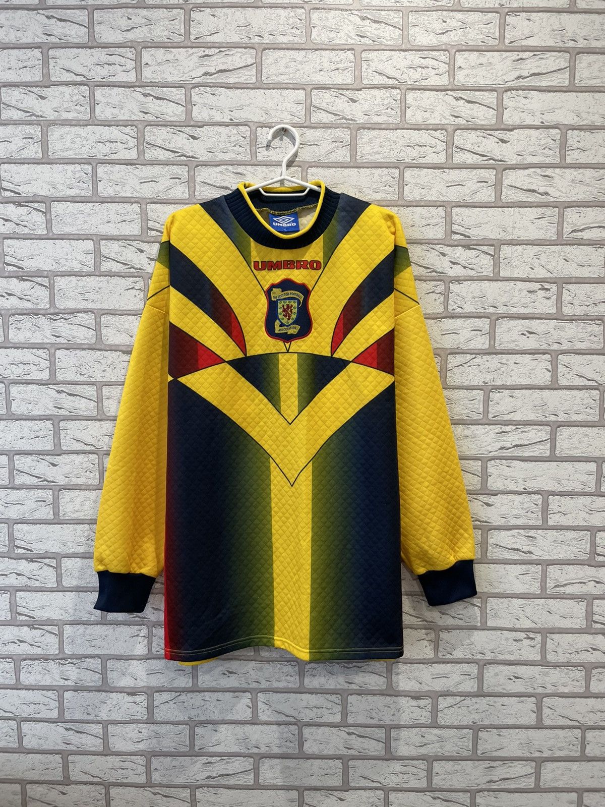 Vintage 1997-98 Umbro Scotland Scottish FA Goalkeeper Shirt