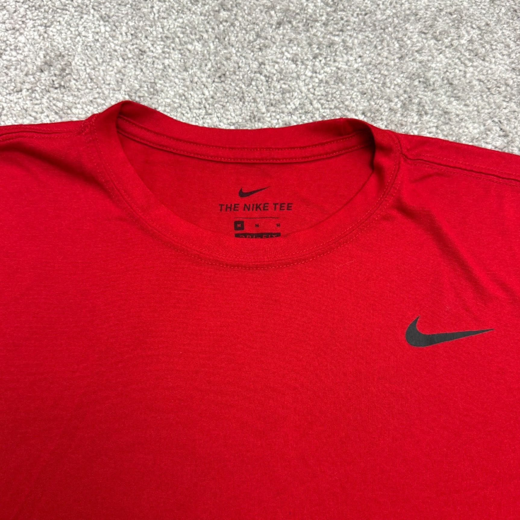 Nike Nike Dri-FIT Tee Shirt Adult Medium Red Short Sleeve Crew Neck T-Shirt Nike Brand Activewear Mens Regular Size M Red Short Sleeve Sports Athleisure Size US M / EU 48-50 / 2 - 6 Thumbnail