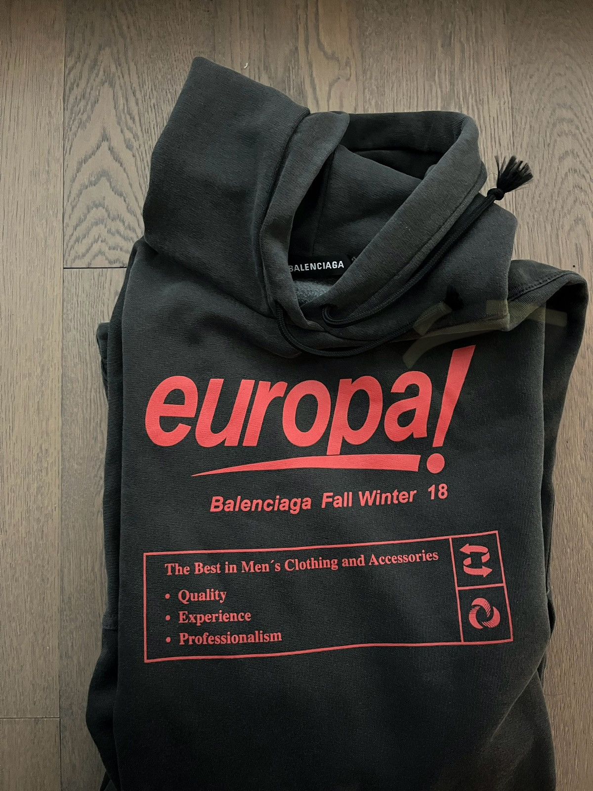 Balenciaga Balenciaga Europa hoodie S Size US S / EU 44-46 / 1 - 9 Thumbnail
