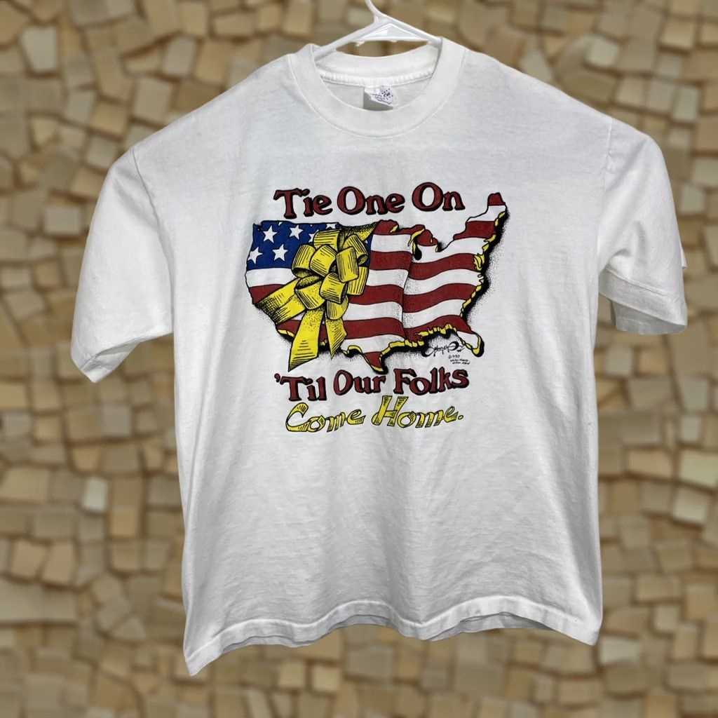 Vintage VINTAGE Desert Storm T Shirt 90s Center Cut White Cotton XL USA Military Logo 1990s Mens Short Sleeve Crew Neck Graphic Print Storm Size US XL / EU 56 / 4 - 1 Thumbnail