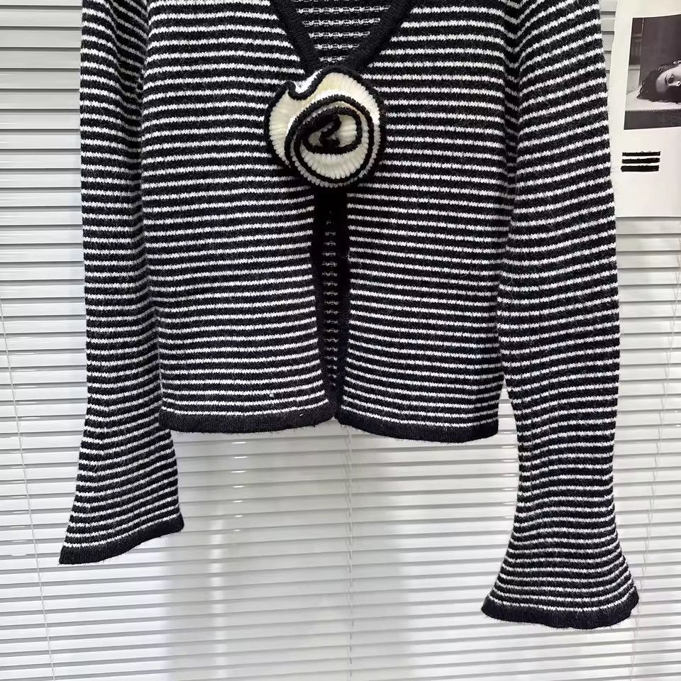 Striped Retro Vintage Style Trendy V-Neck Cardigan Sweater