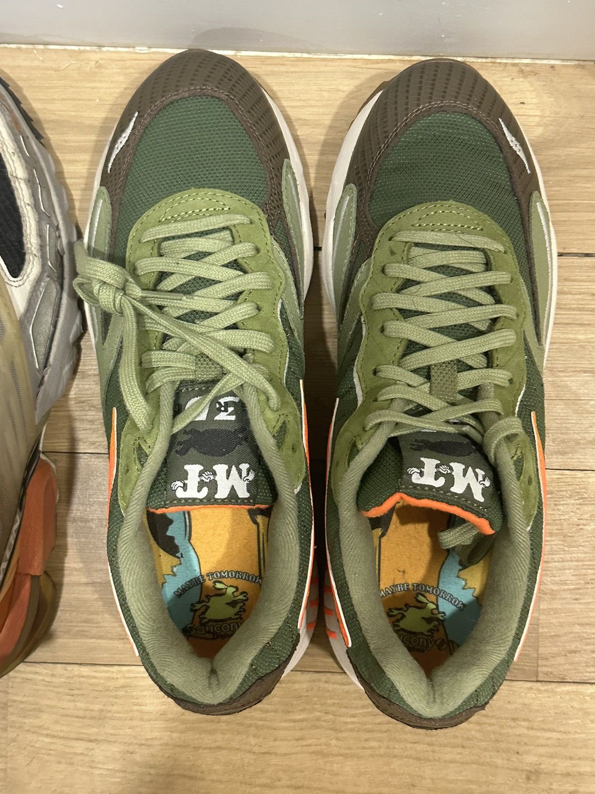 Saucony Saucony 3D Grid Hurricane Maybe Tomorrow Tortoise Size US 8.5 / EU 41-42 - 7 Thumbnail